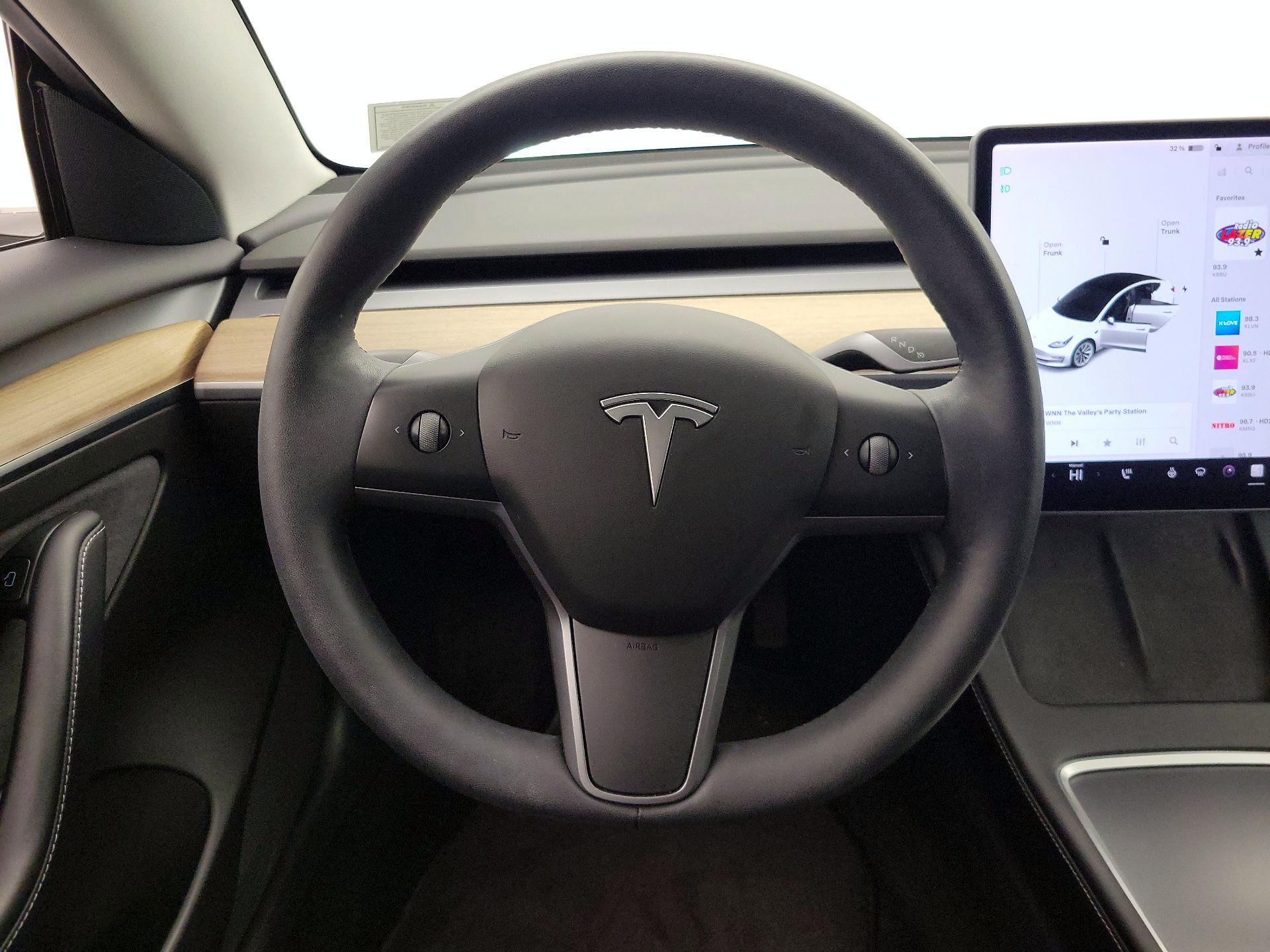 Thumbnail: 2021 Tesla Model 3 - 10