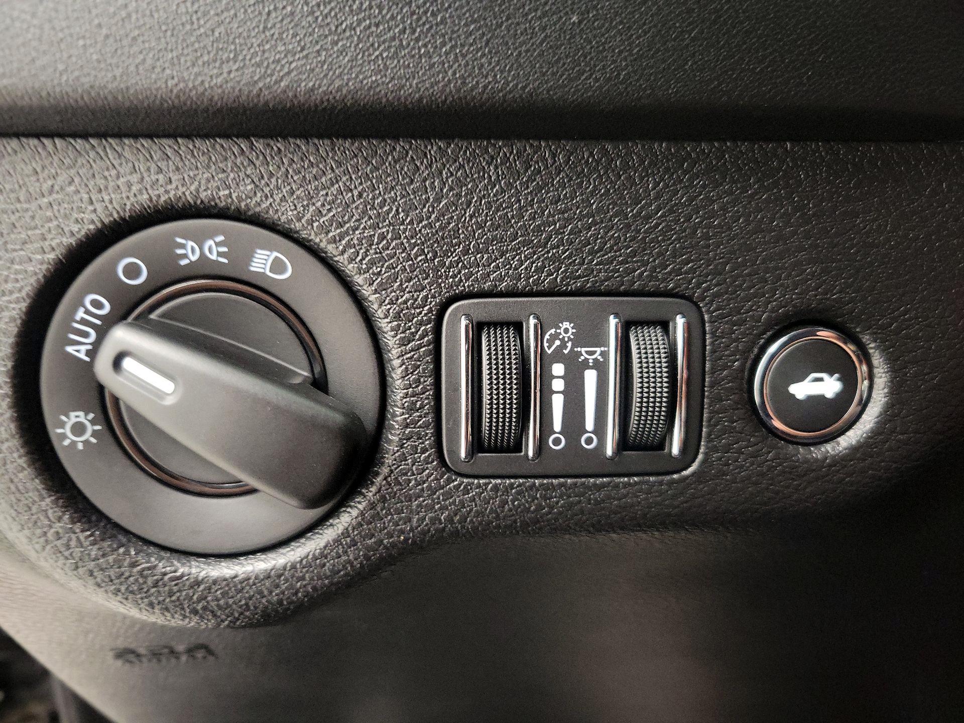 Thumbnail: 2022 Dodge Charger - 13