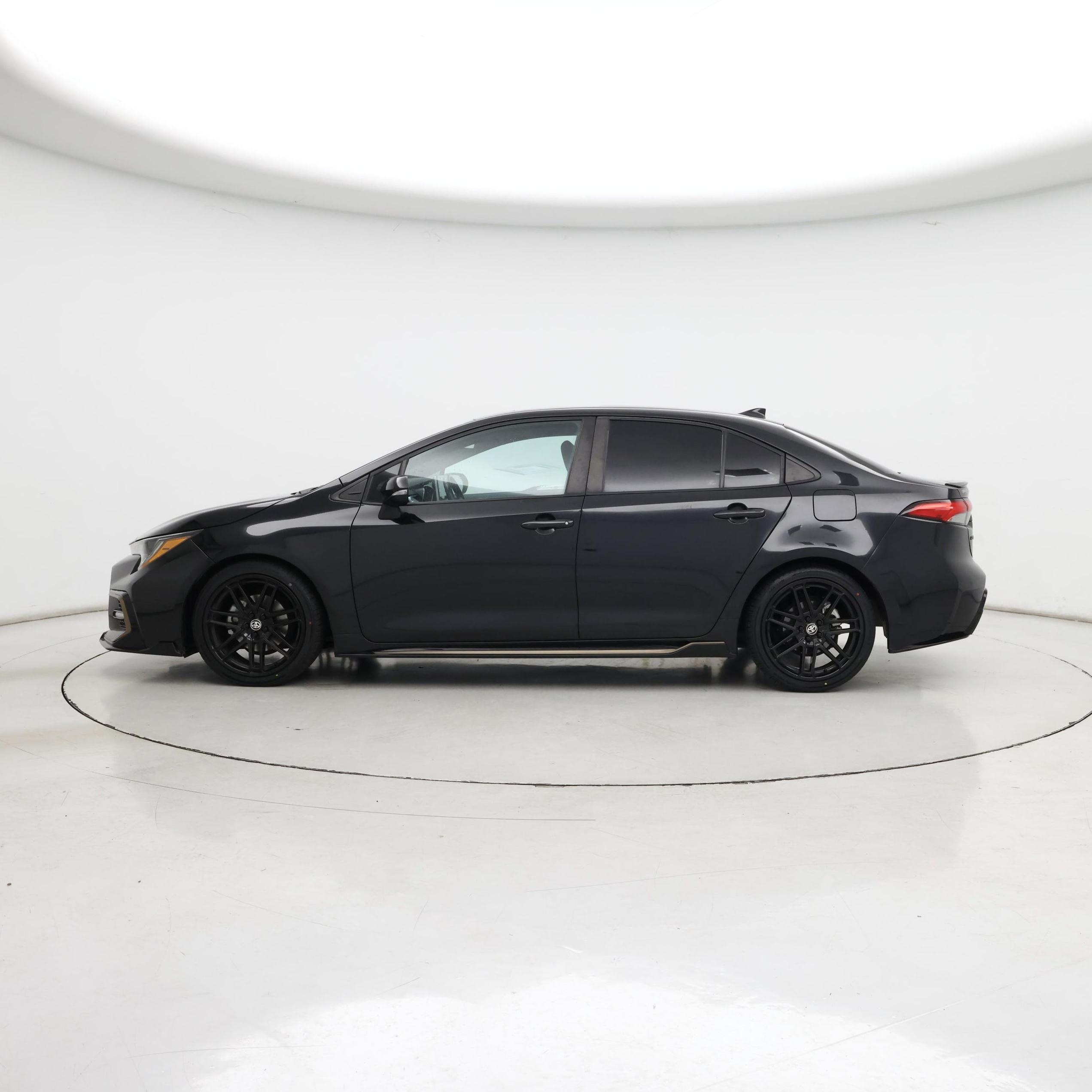 Thumbnail: 2022 Toyota Corolla - 3