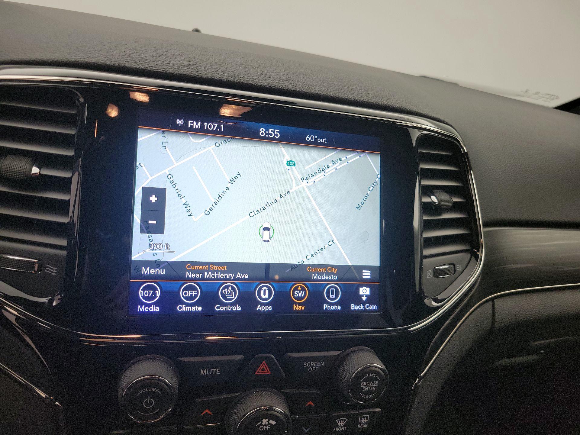 Thumbnail: 2020 Jeep Grand Cherokee - 14