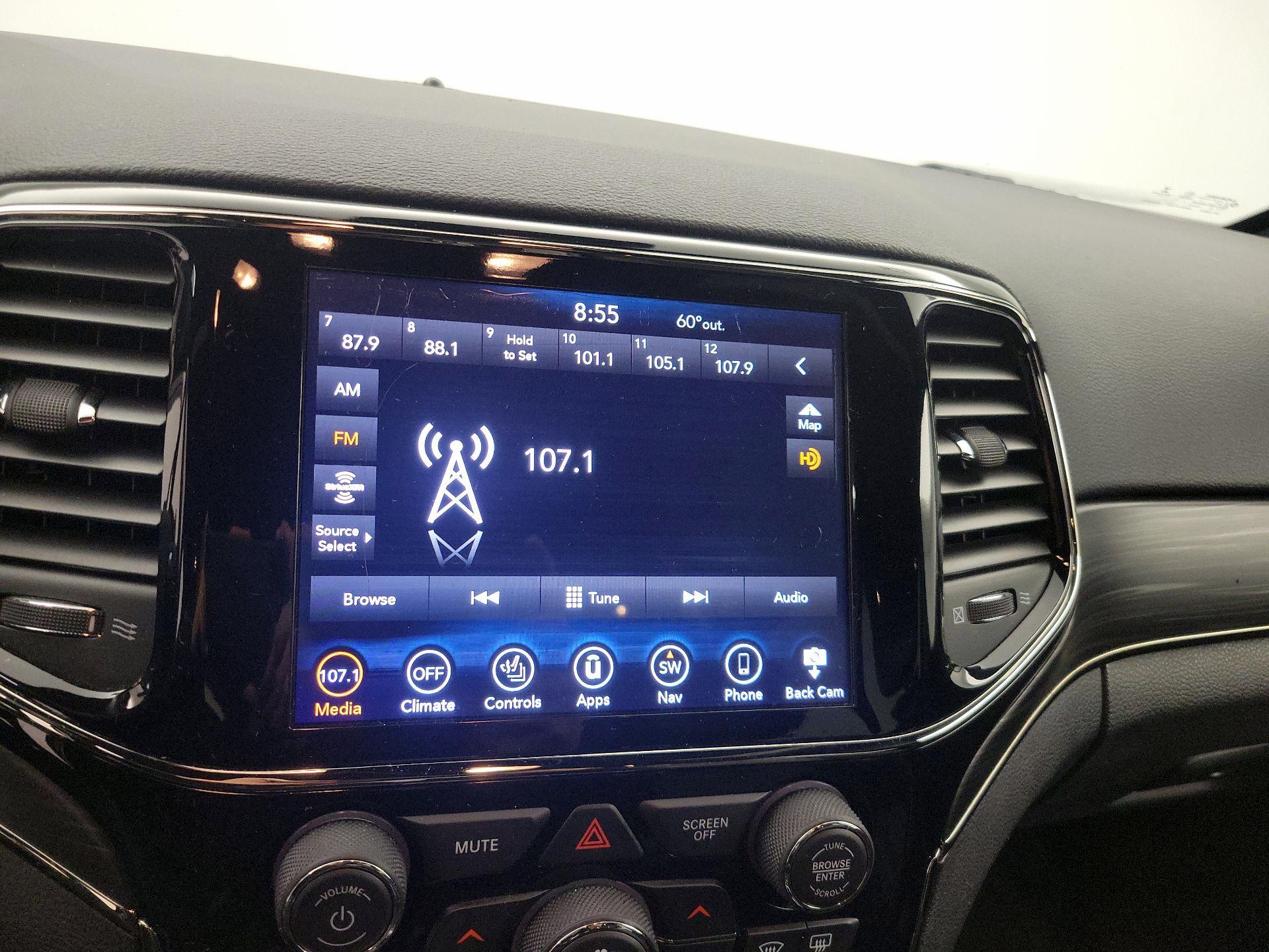 Thumbnail: 2020 Jeep Grand Cherokee - 16