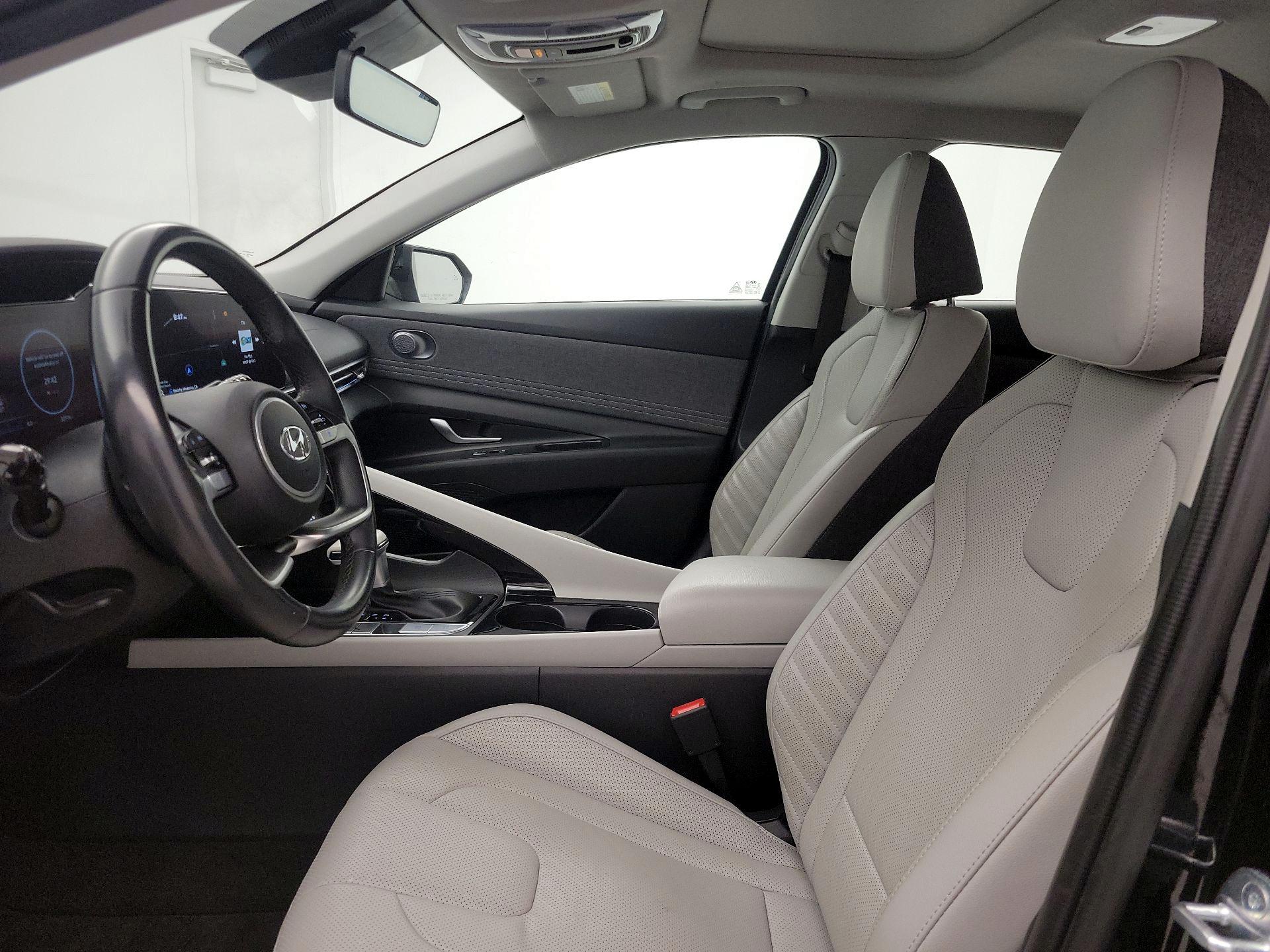 Thumbnail: 2023 Hyundai Elantra - 11