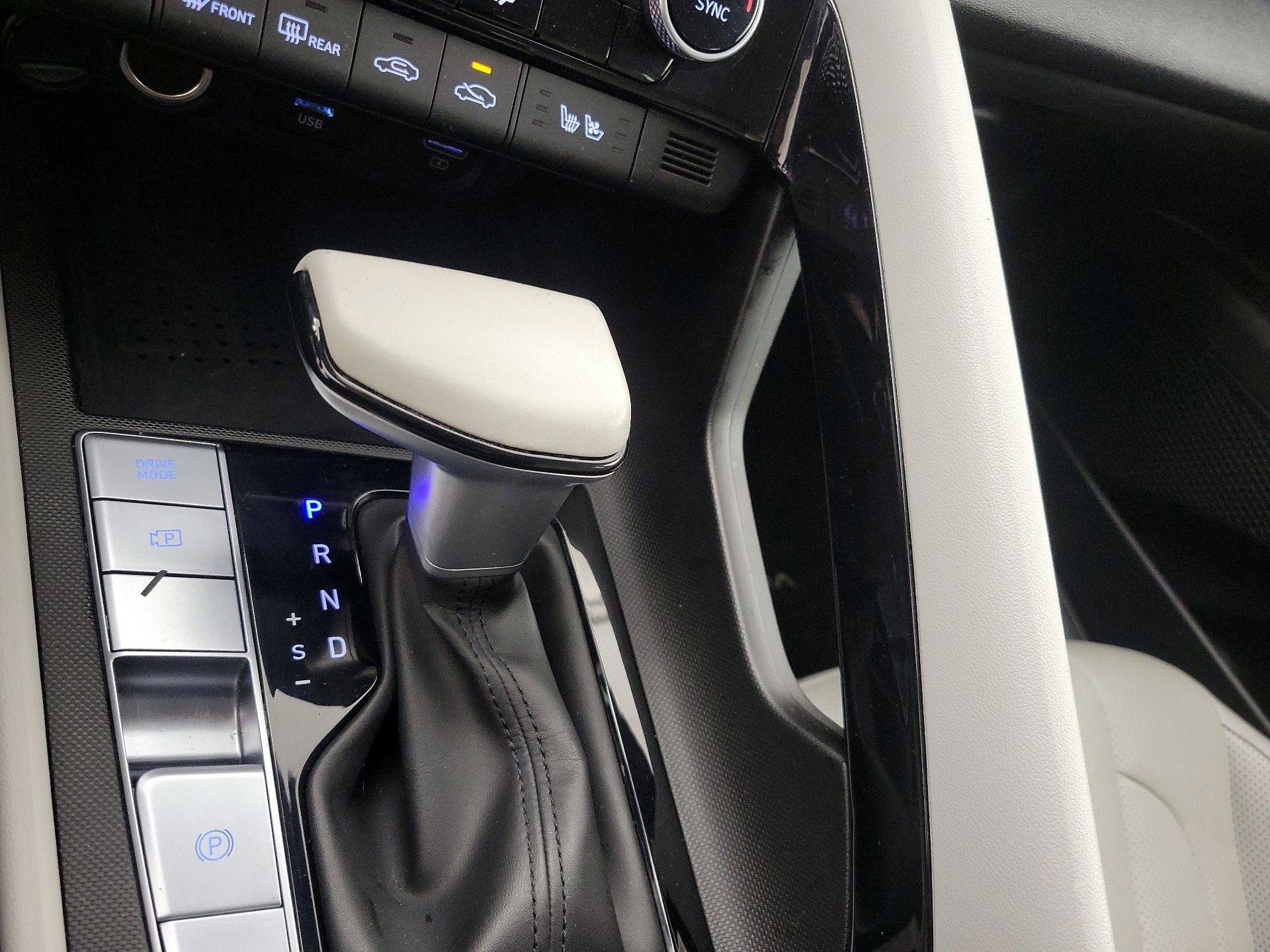 Thumbnail: 2023 Hyundai Elantra - 18