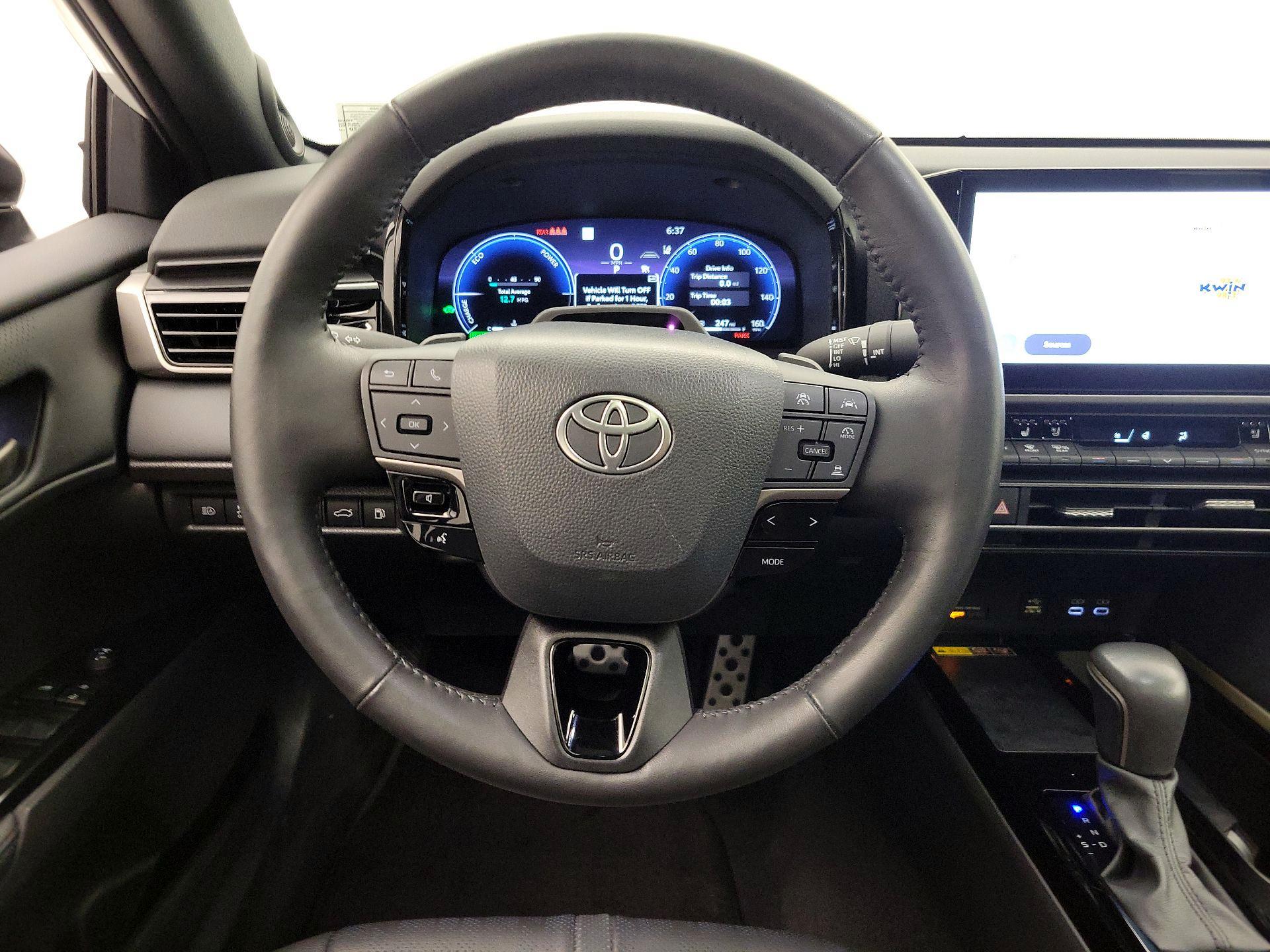 Thumbnail: 2025 Toyota Camry - 10