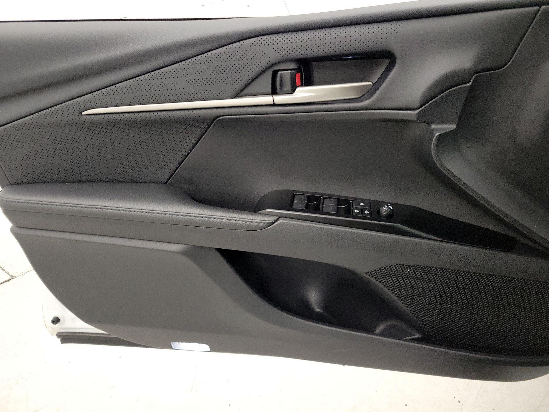 Thumbnail: 2025 Toyota Camry - 12