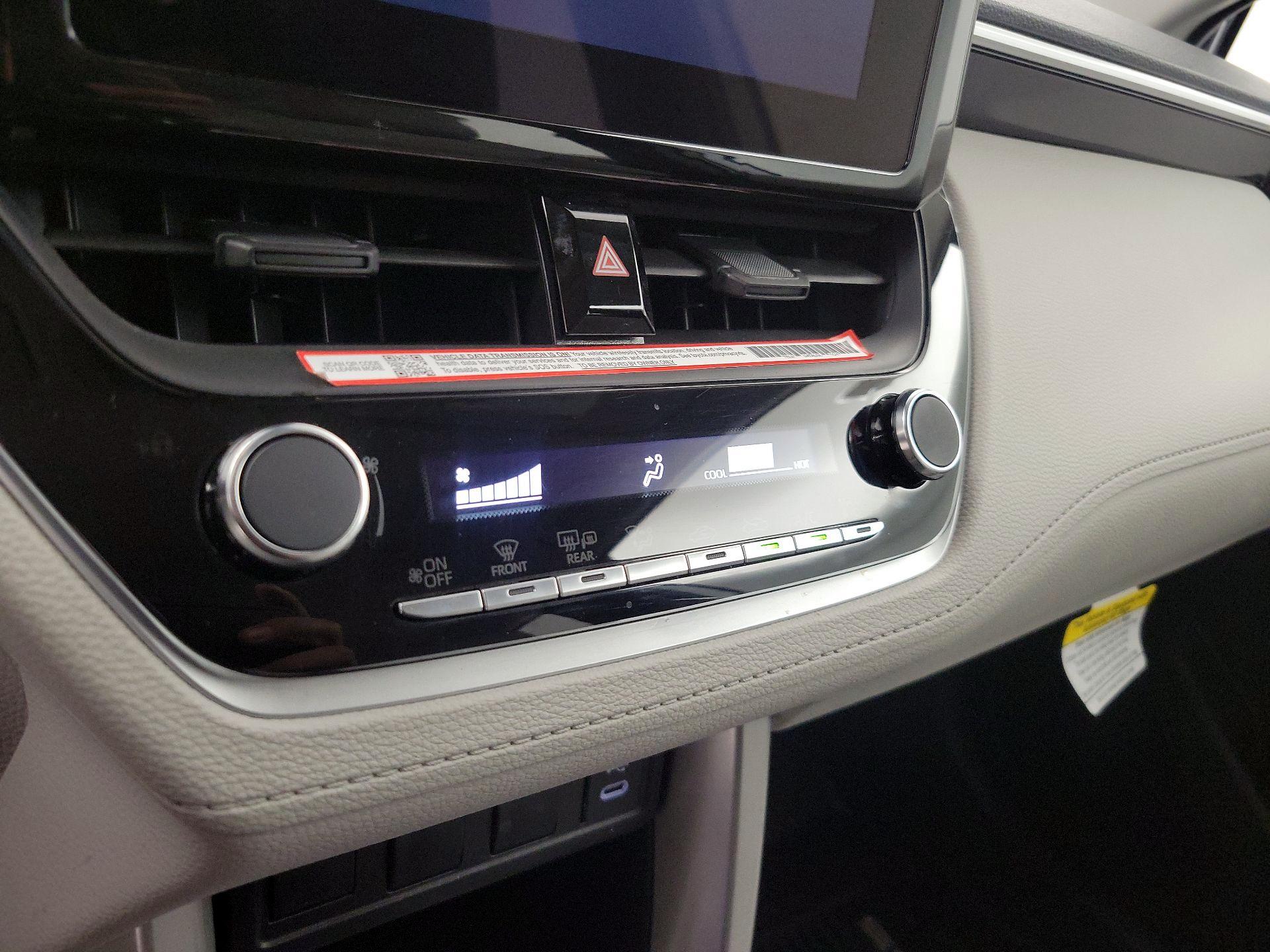 Thumbnail: 2025 Toyota Corolla Cross - 16