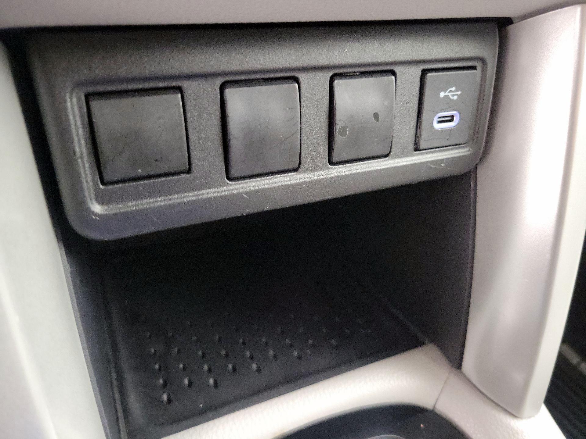 Thumbnail: 2025 Toyota Corolla Cross - 18