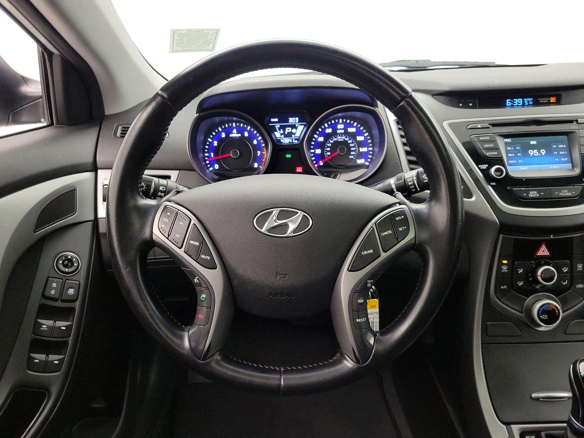 Thumbnail: 2015 Hyundai Elantra - 10