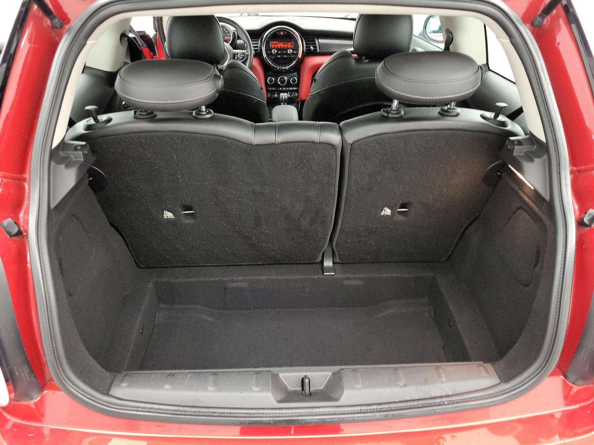 Thumbnail: 2015 MINI Cooper Hardtop - 18