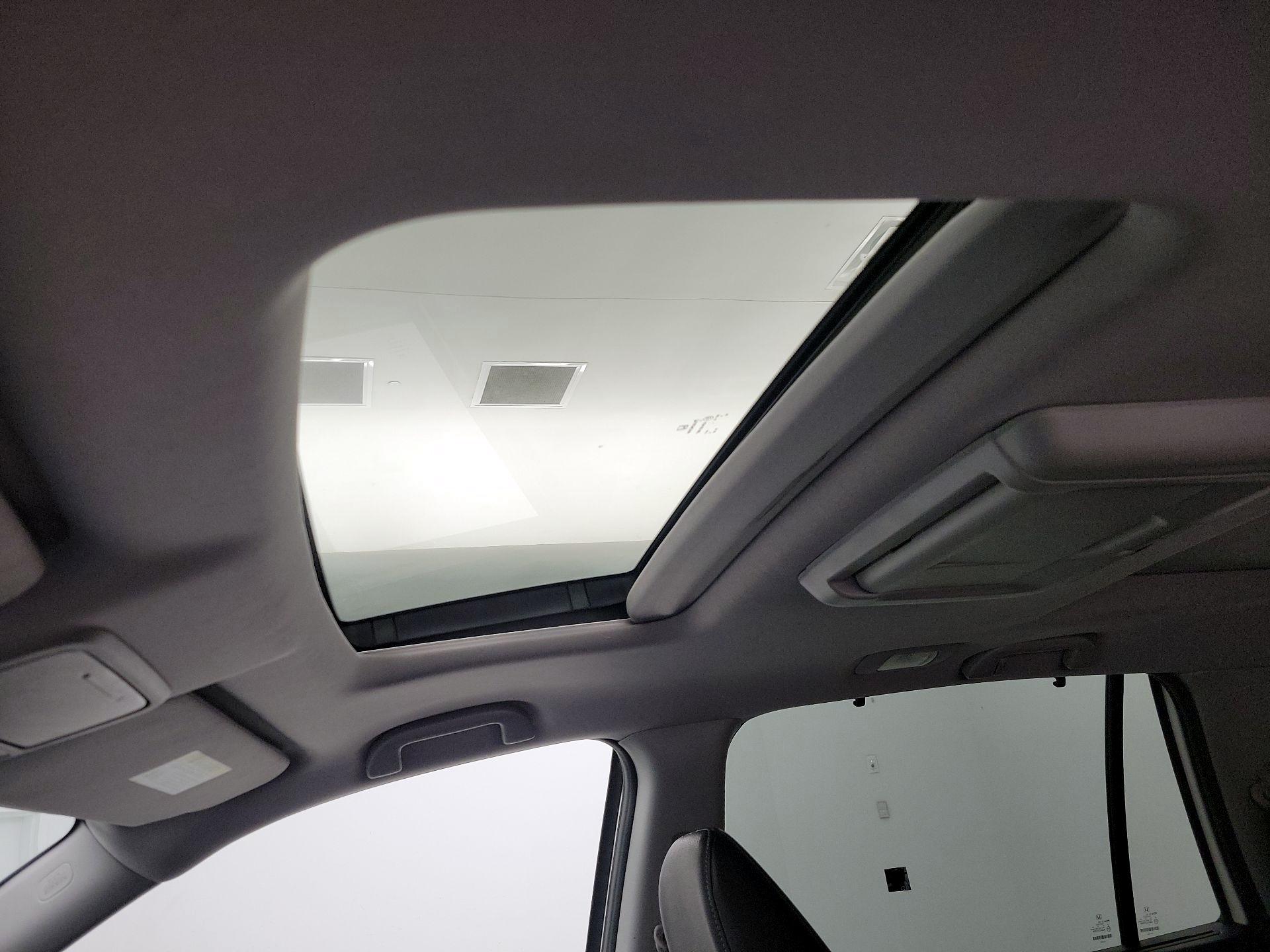 Thumbnail: 2016 Honda Pilot - 20