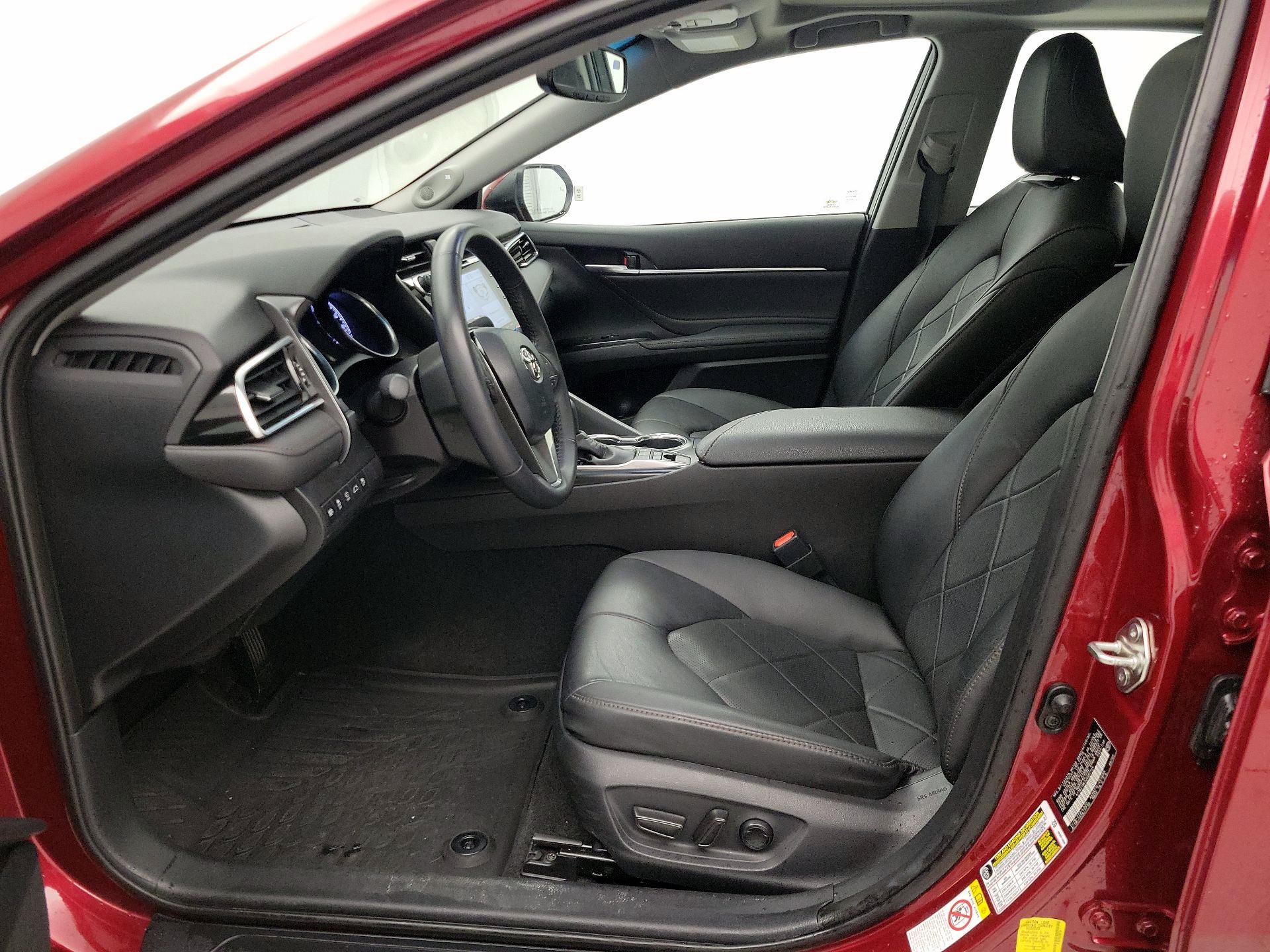 Thumbnail: 2018 Toyota Camry - 11