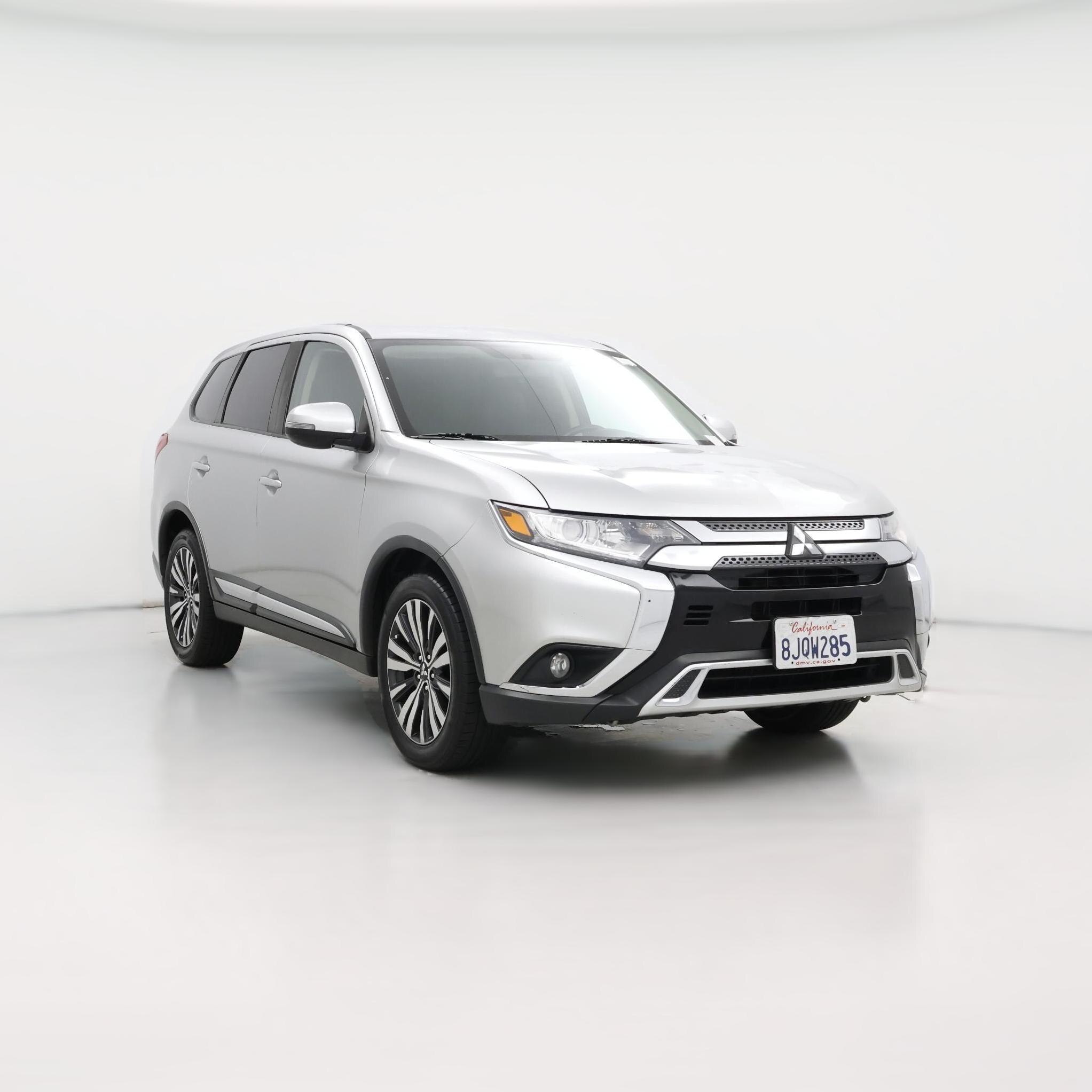 Thumbnail: 2019 Mitsubishi Outlander - 1