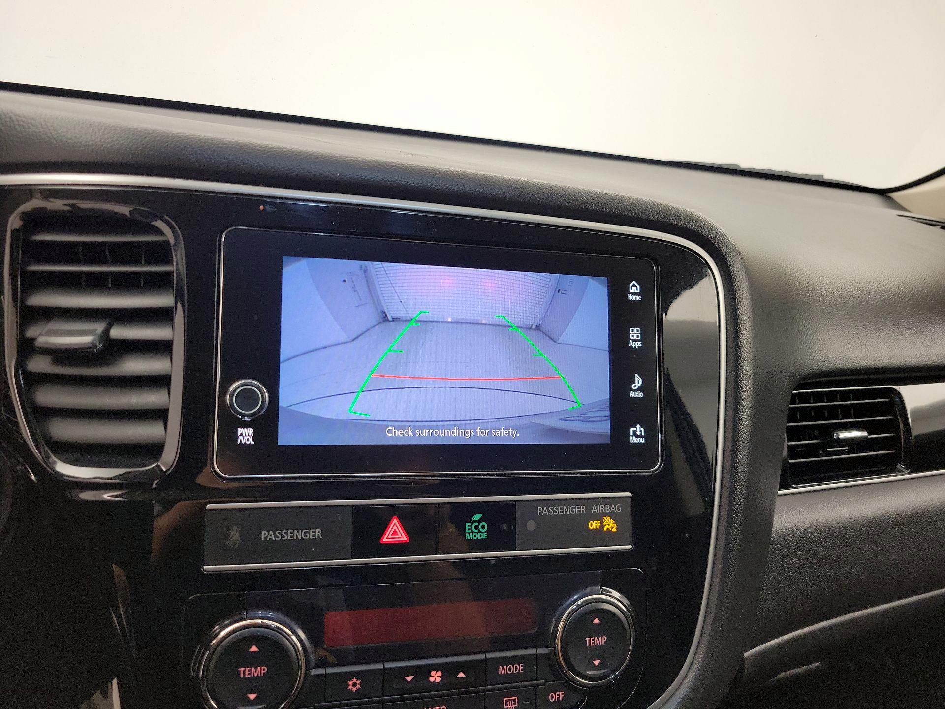 Thumbnail: 2019 Mitsubishi Outlander - 14