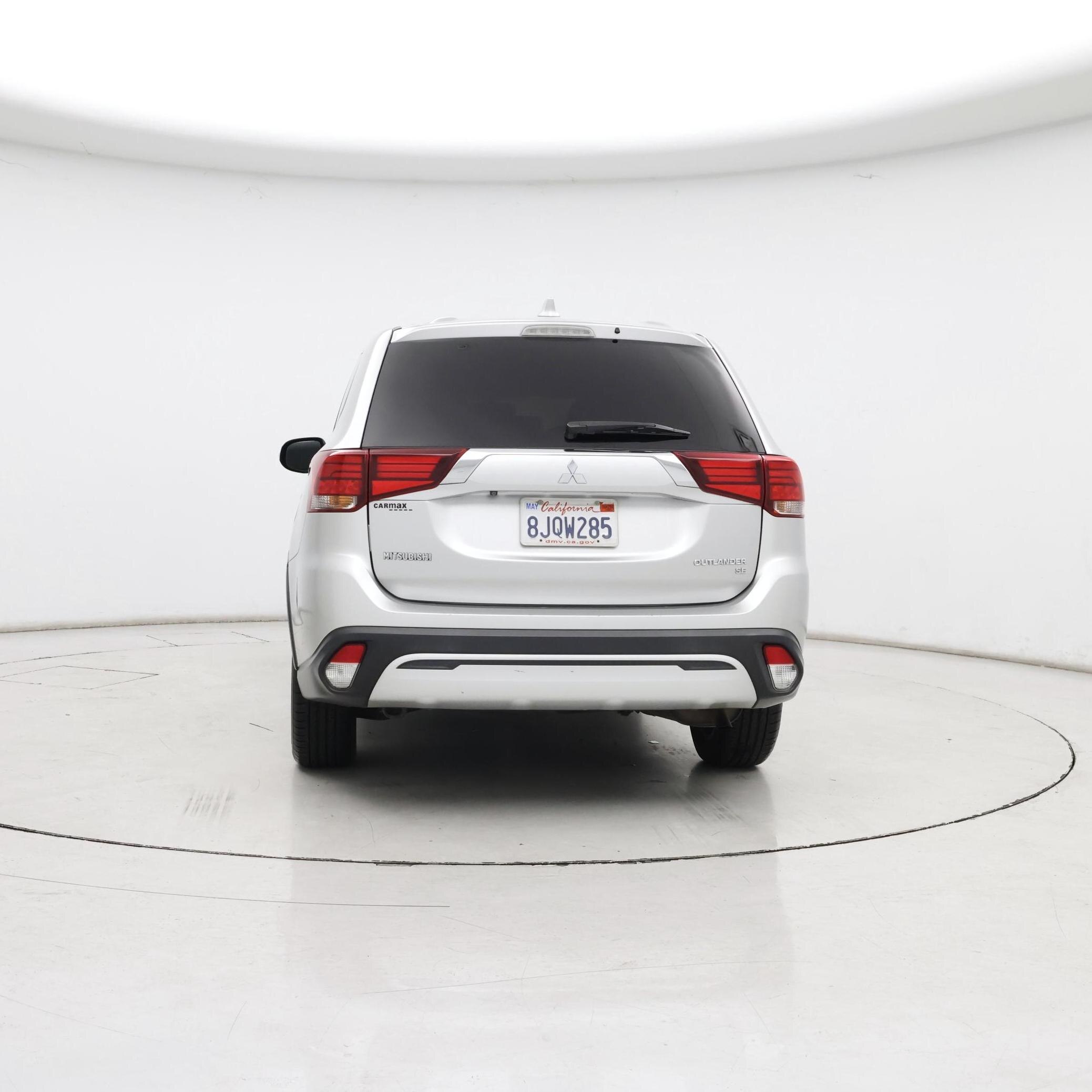 Thumbnail: 2019 Mitsubishi Outlander - 6