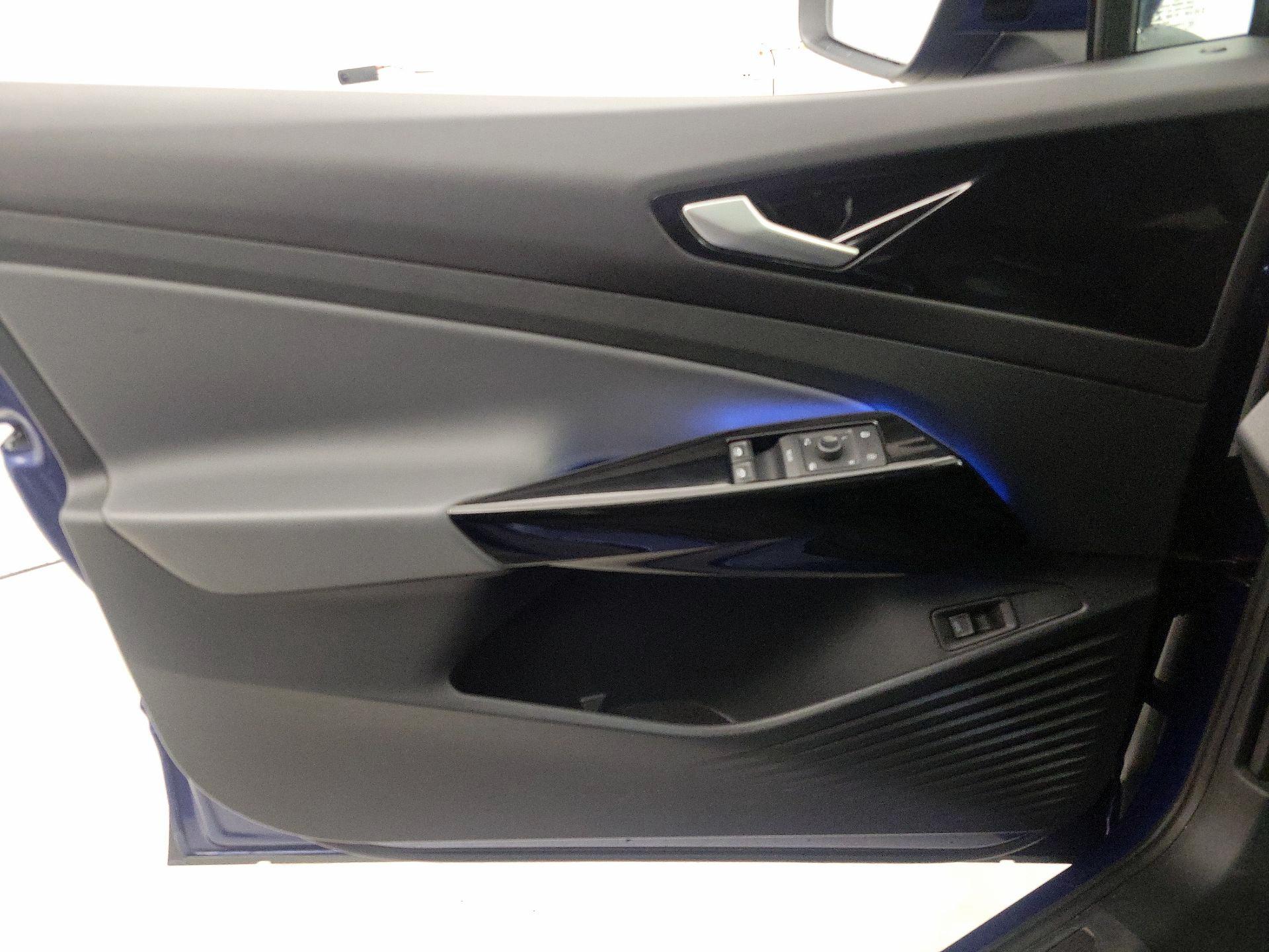 Thumbnail: 2022 Volkswagen ID.4 - 12