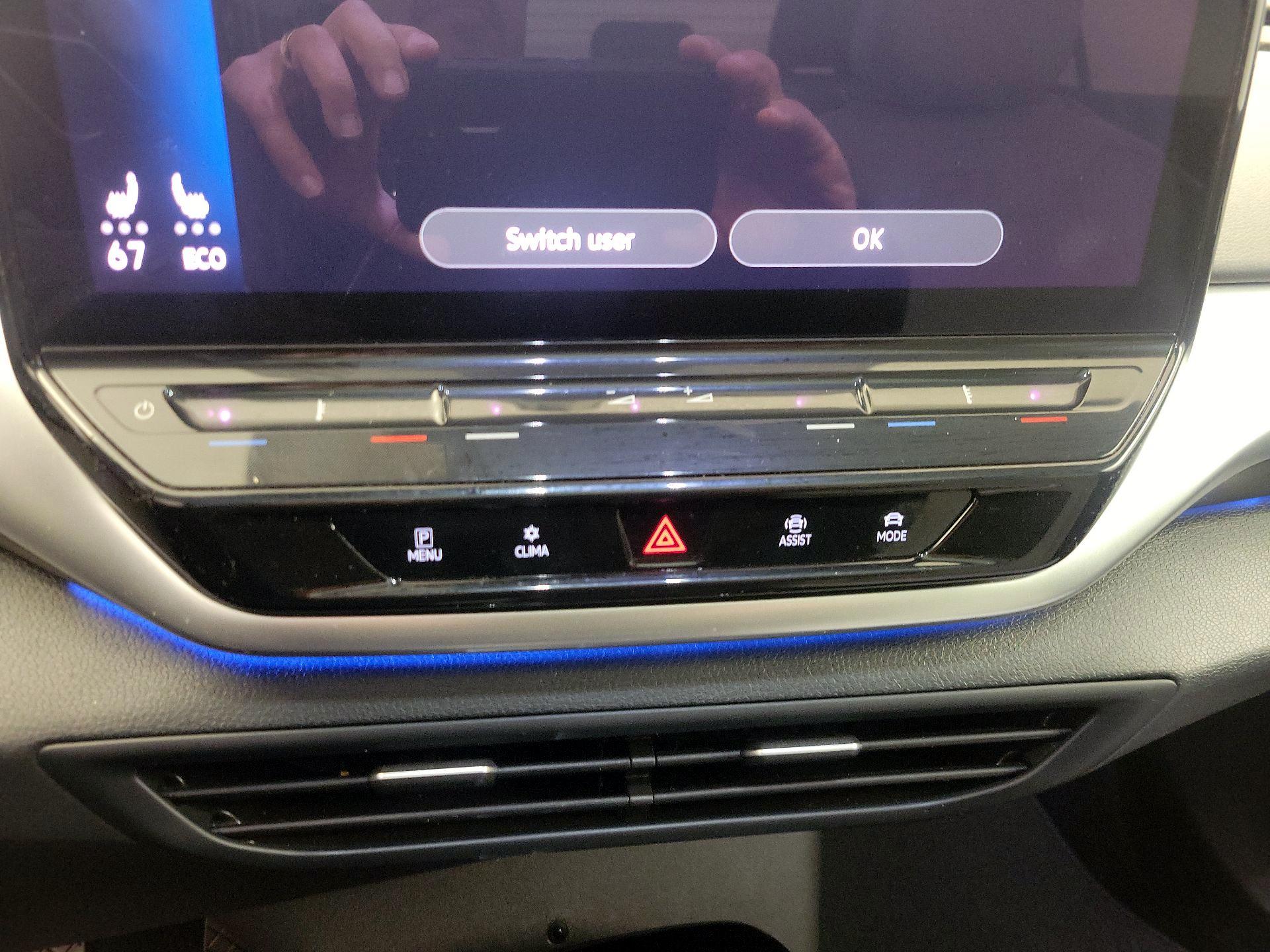 Thumbnail: 2022 Volkswagen ID.4 - 16