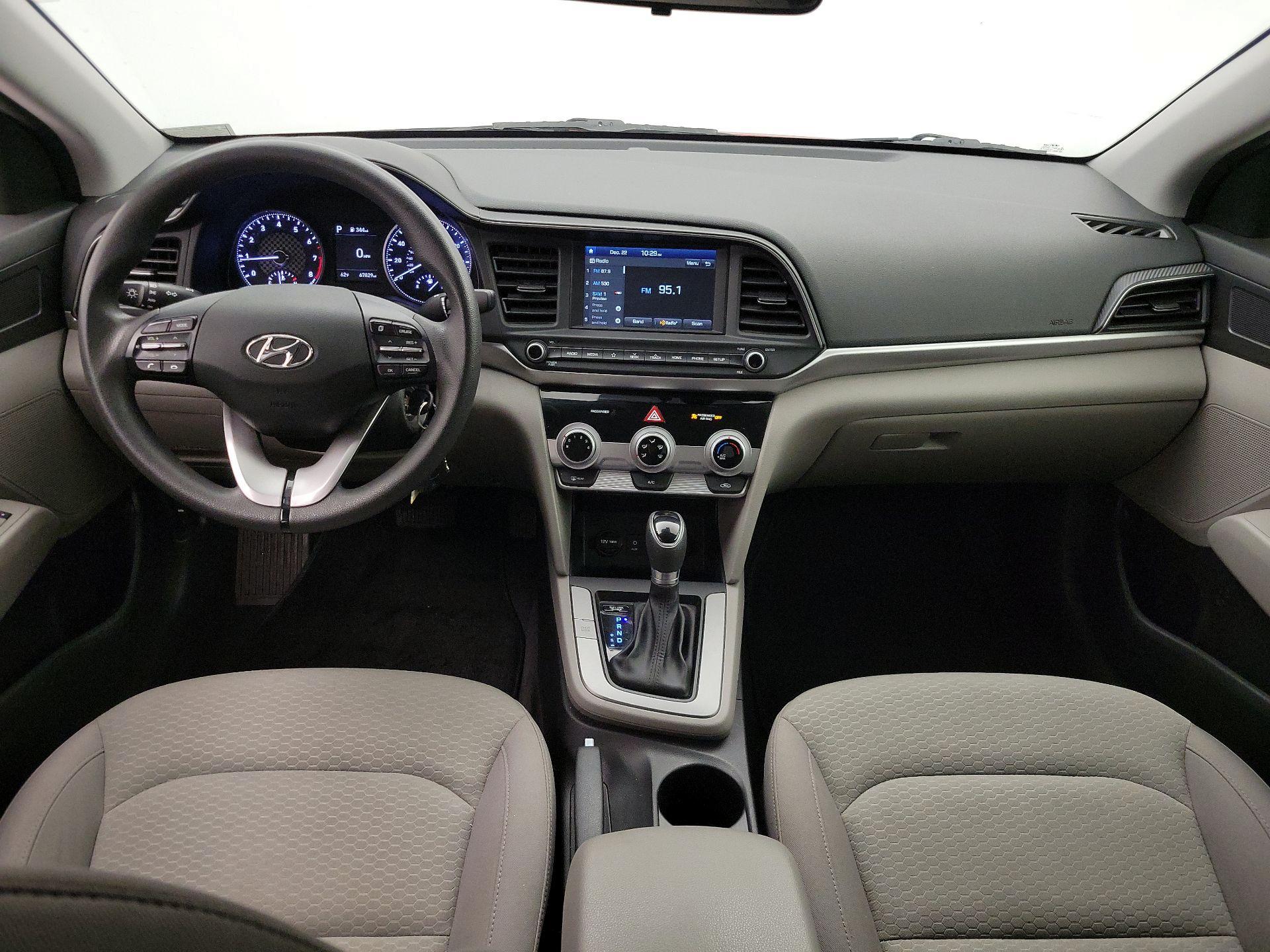 Thumbnail: 2019 Hyundai Elantra - 9