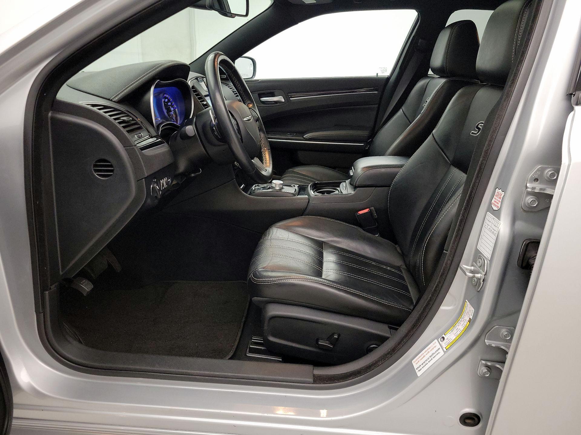 Thumbnail: 2021 Chrysler 300 - 11