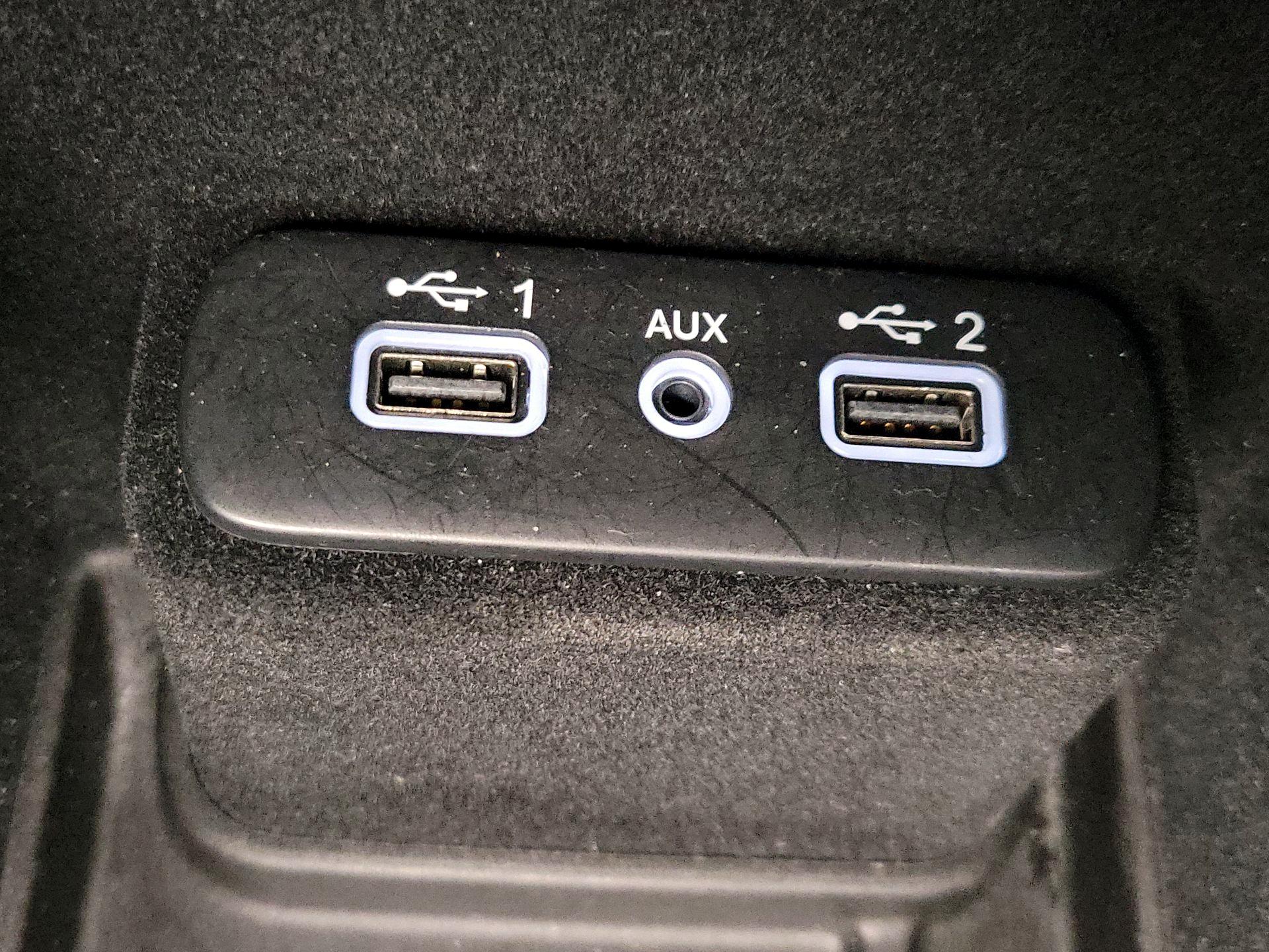 Thumbnail: 2021 Chrysler 300 - 19