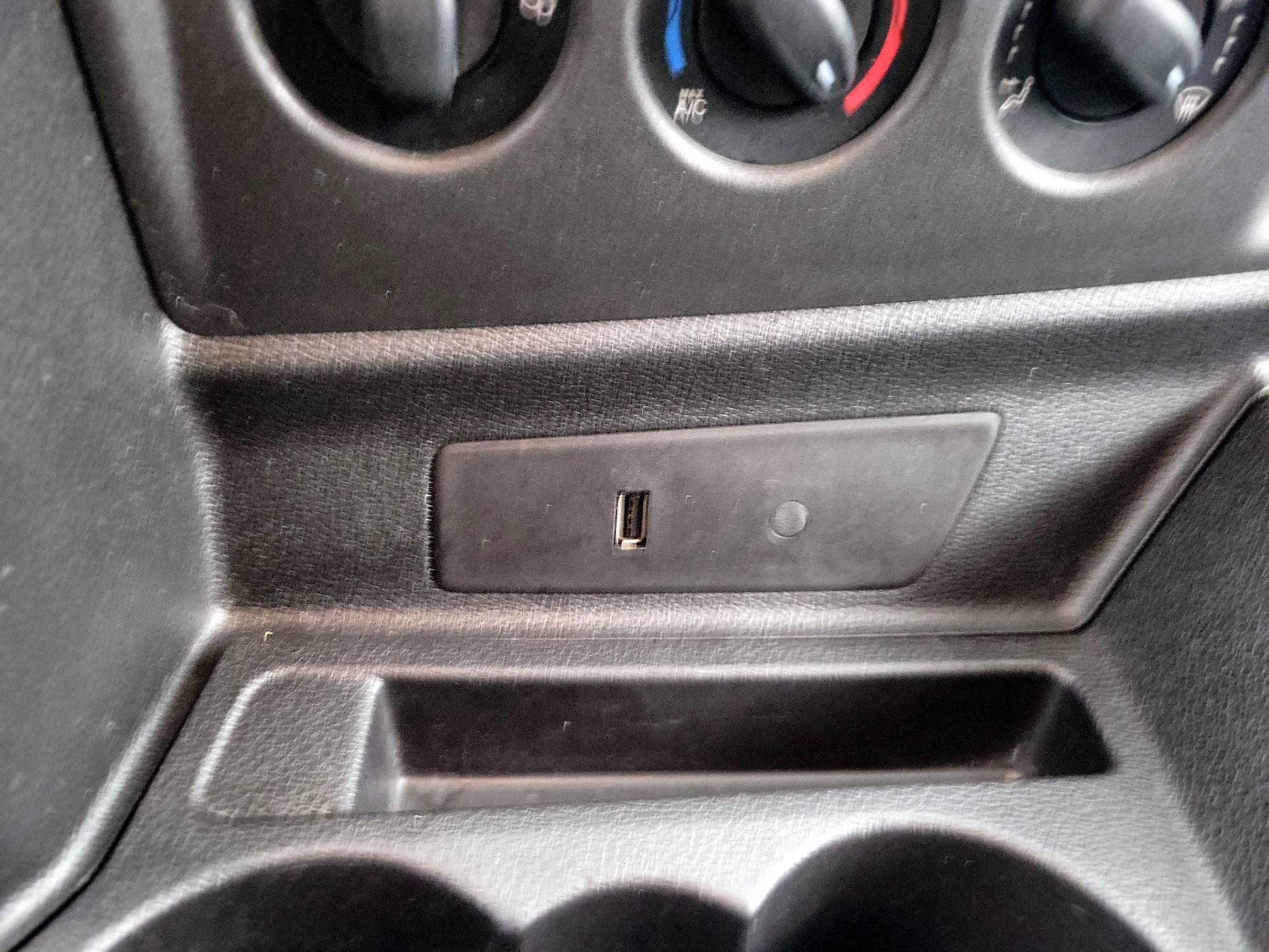 Thumbnail: 2018 Ford Transit Series - 18