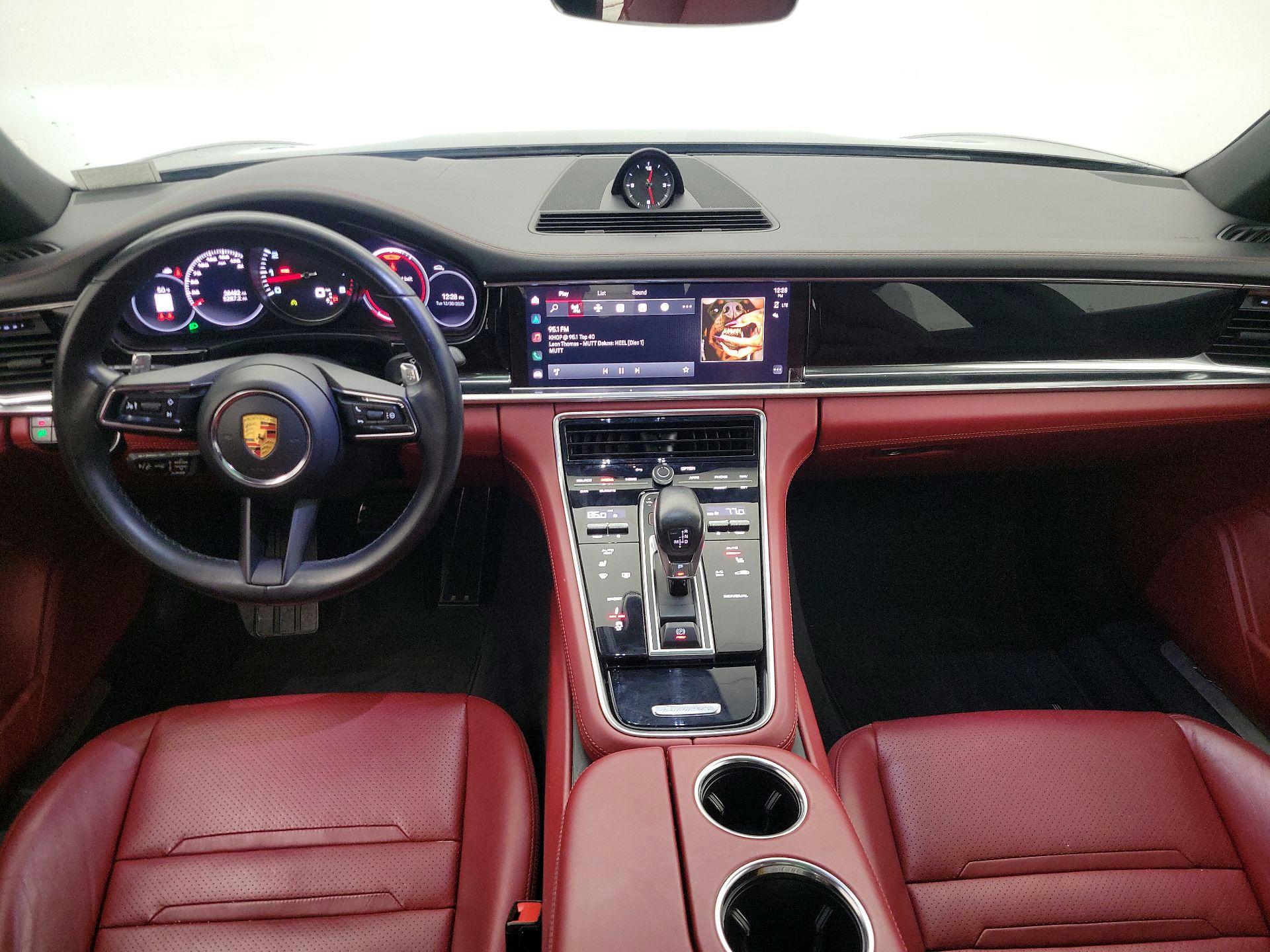 Thumbnail: 2022 Porsche Panamera - 9