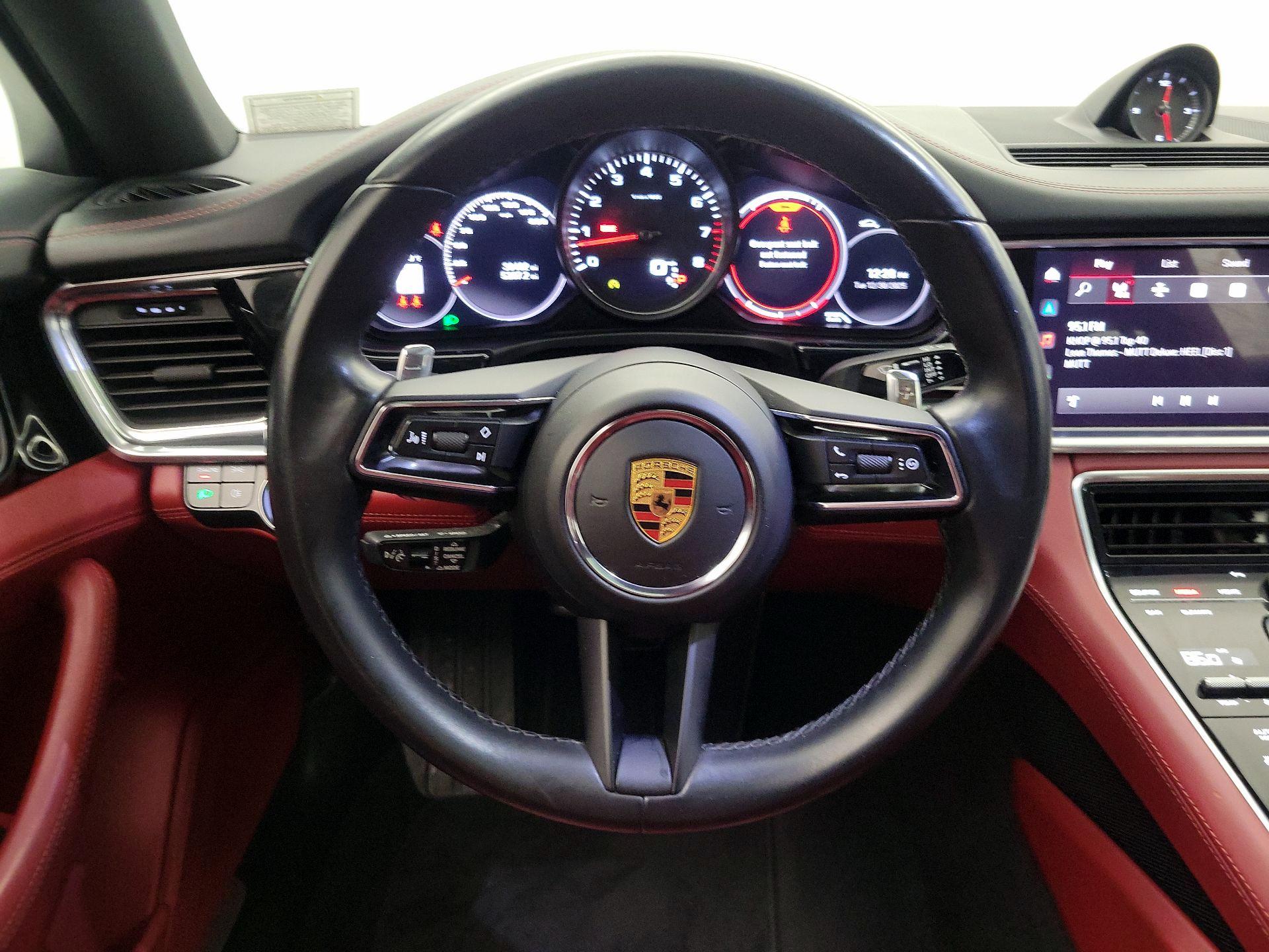 Thumbnail: 2022 Porsche Panamera - 10