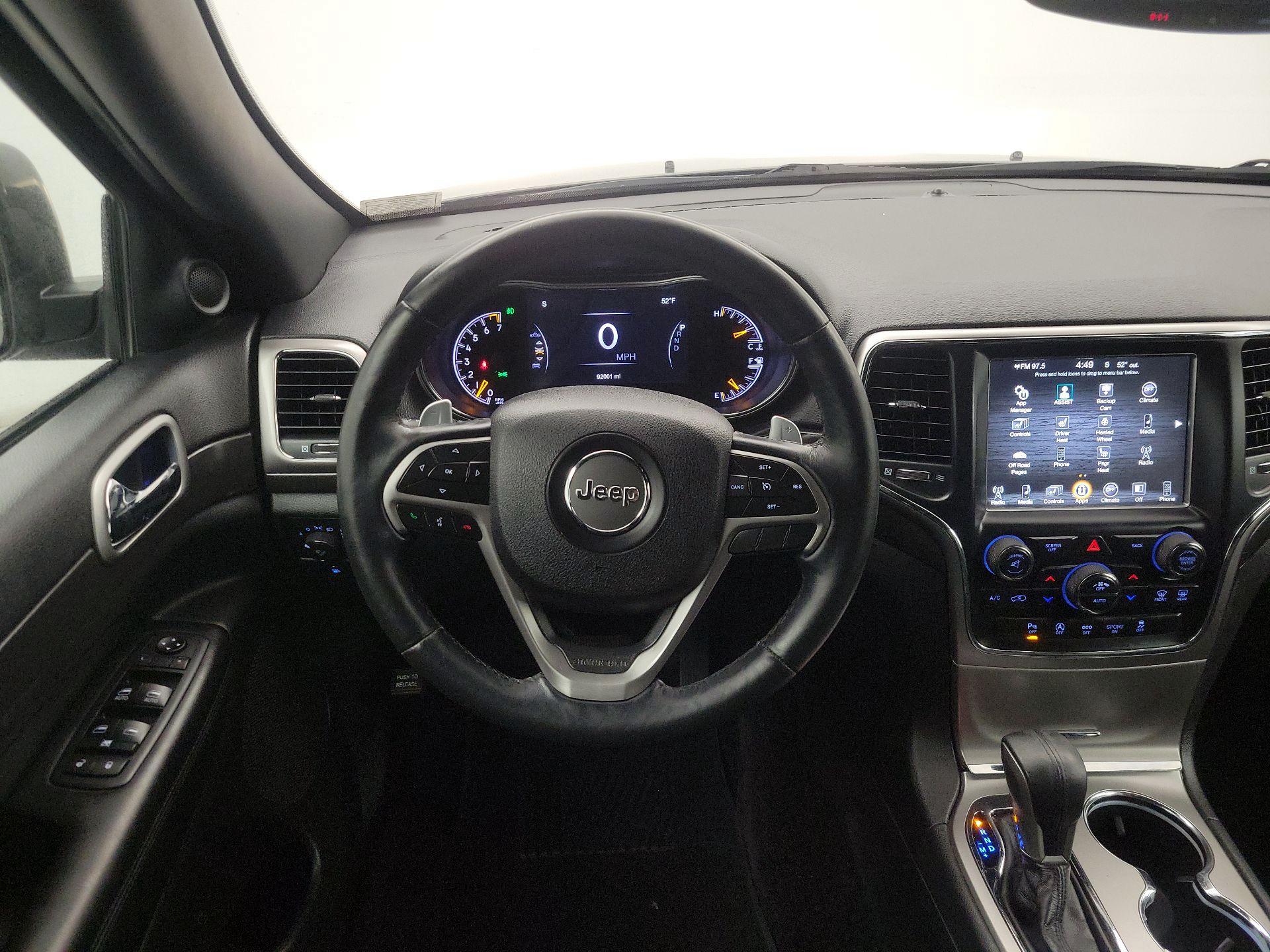 Thumbnail: 2017 Jeep Grand Cherokee - 10