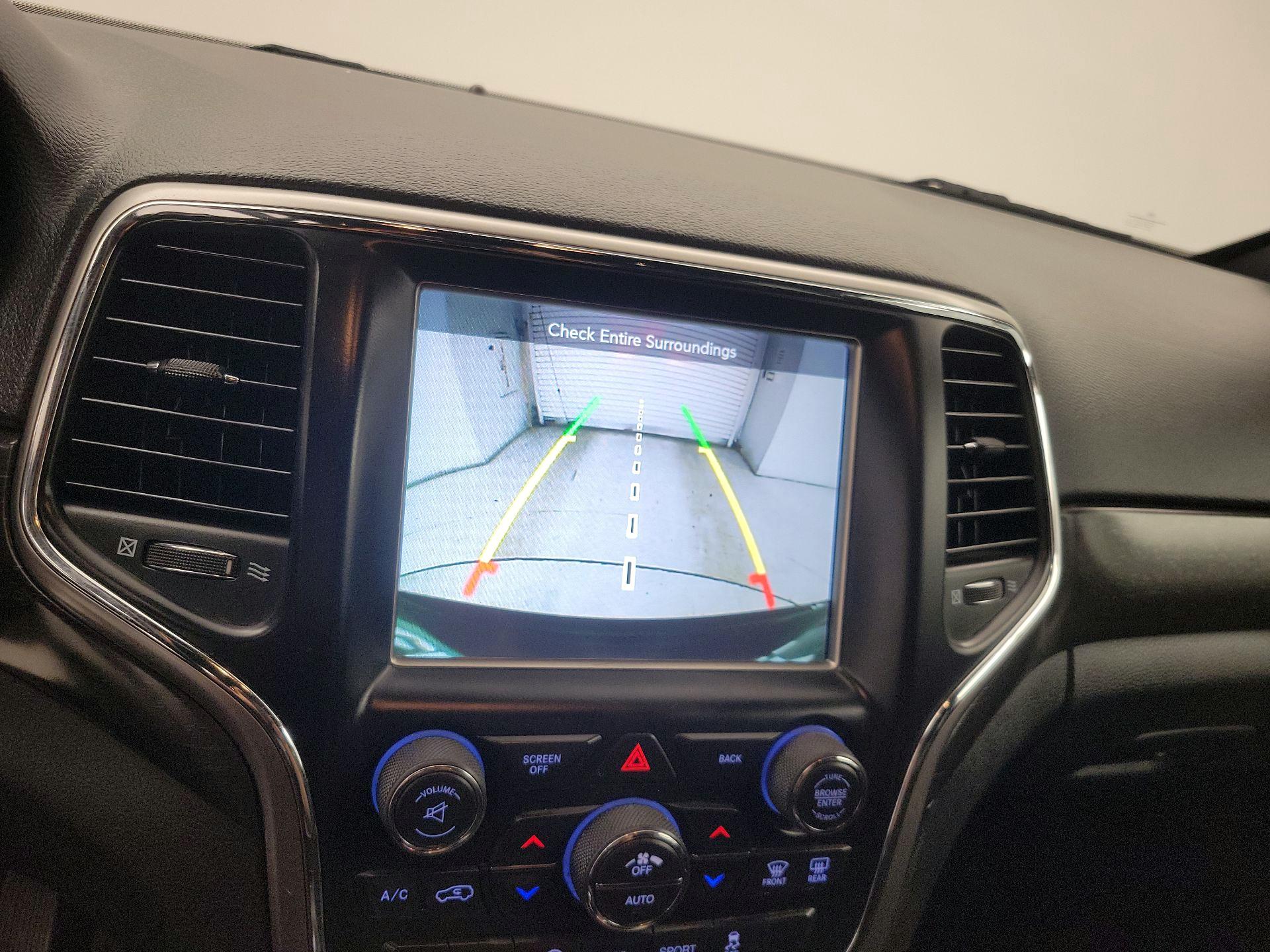 Thumbnail: 2017 Jeep Grand Cherokee - 14