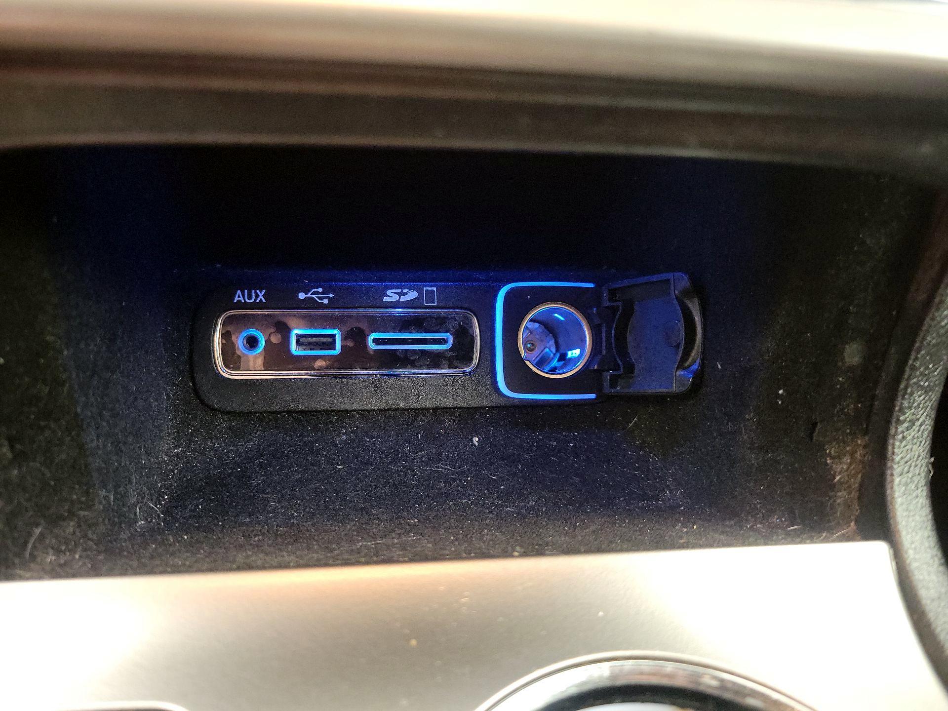 Thumbnail: 2017 Jeep Grand Cherokee - 18