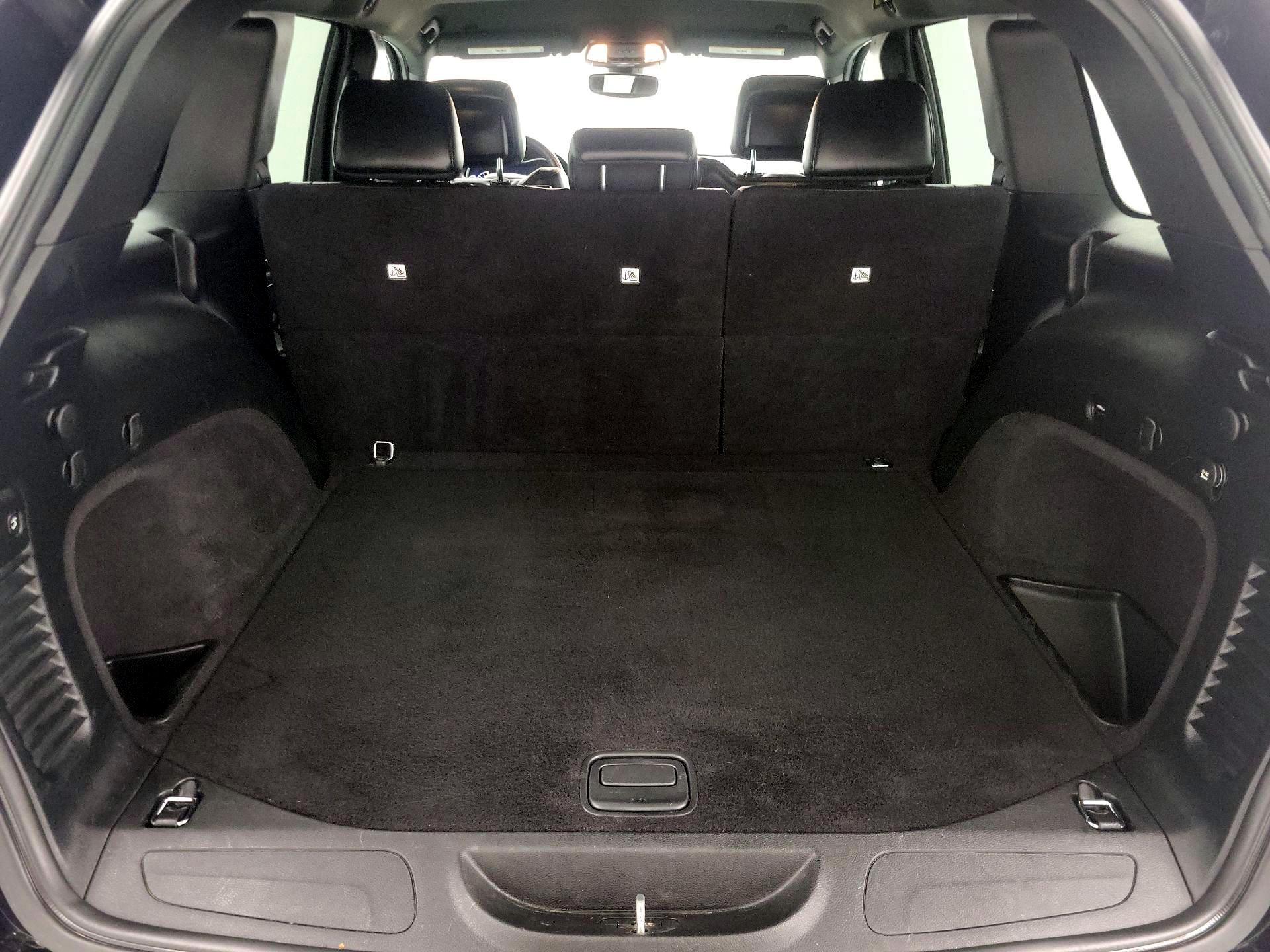 Thumbnail: 2017 Jeep Grand Cherokee - 20