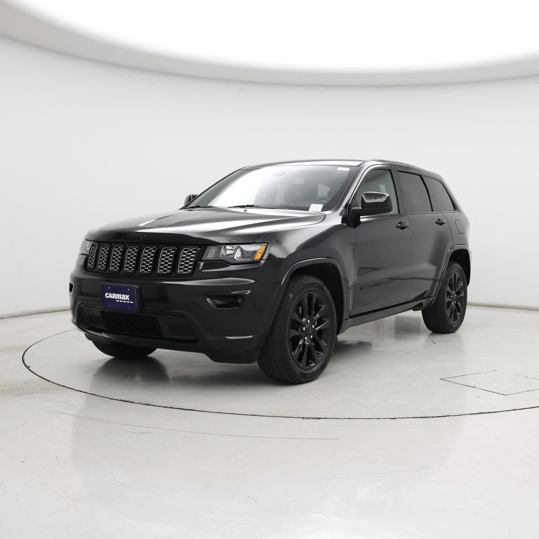 Thumbnail: 2017 Jeep Grand Cherokee - 4