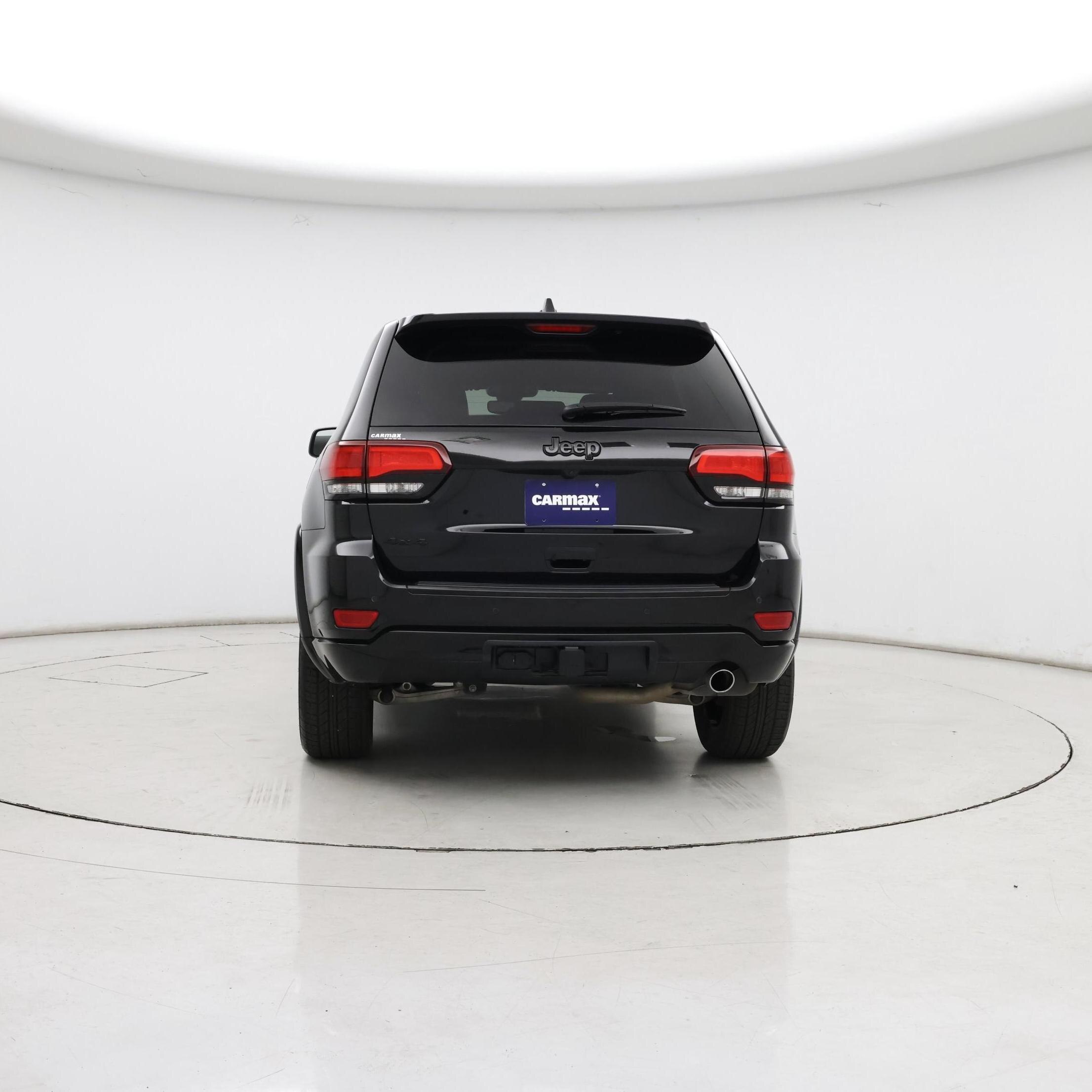 Thumbnail: 2017 Jeep Grand Cherokee - 6