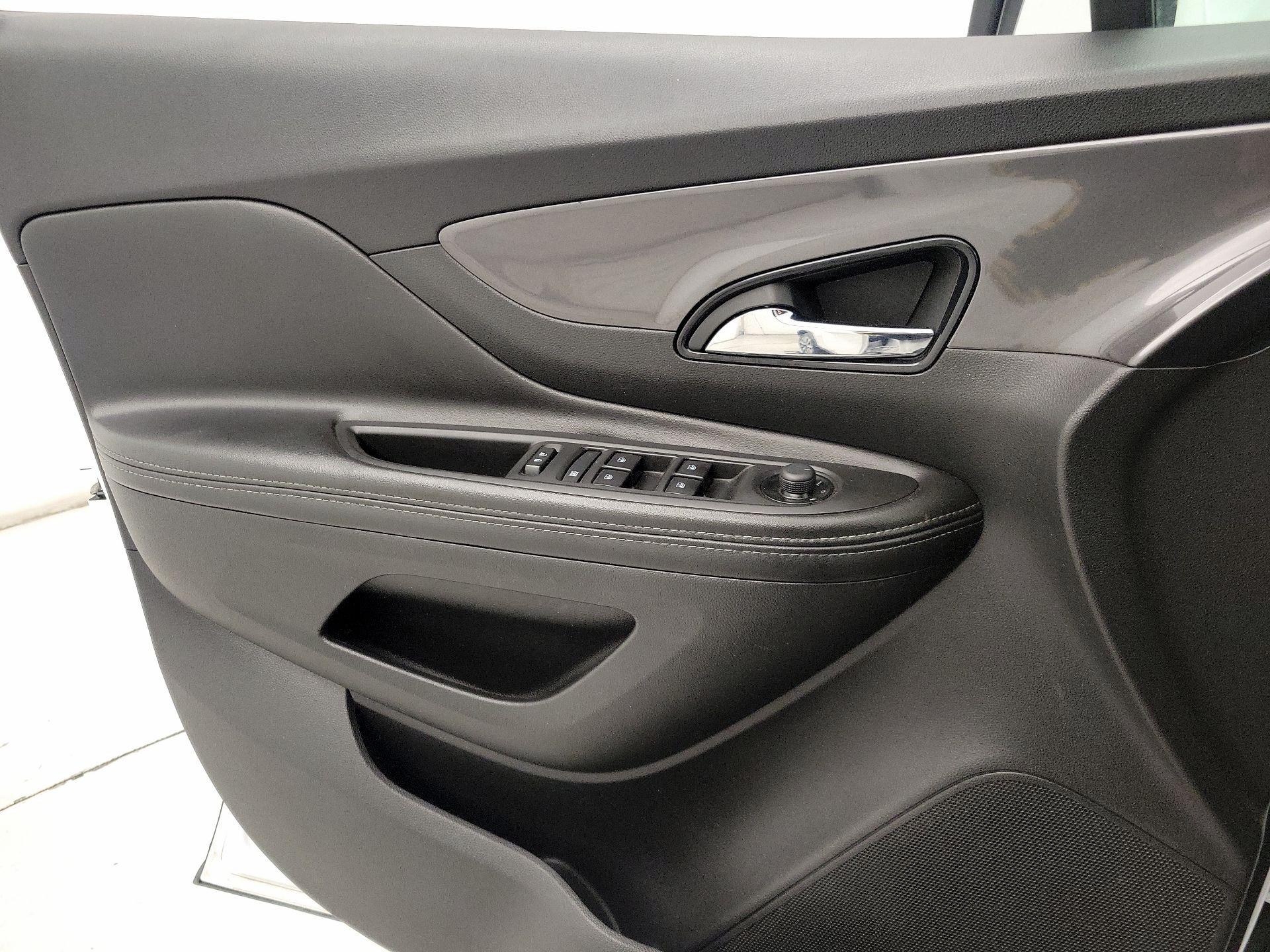 Thumbnail: 2021 Buick Encore - 12