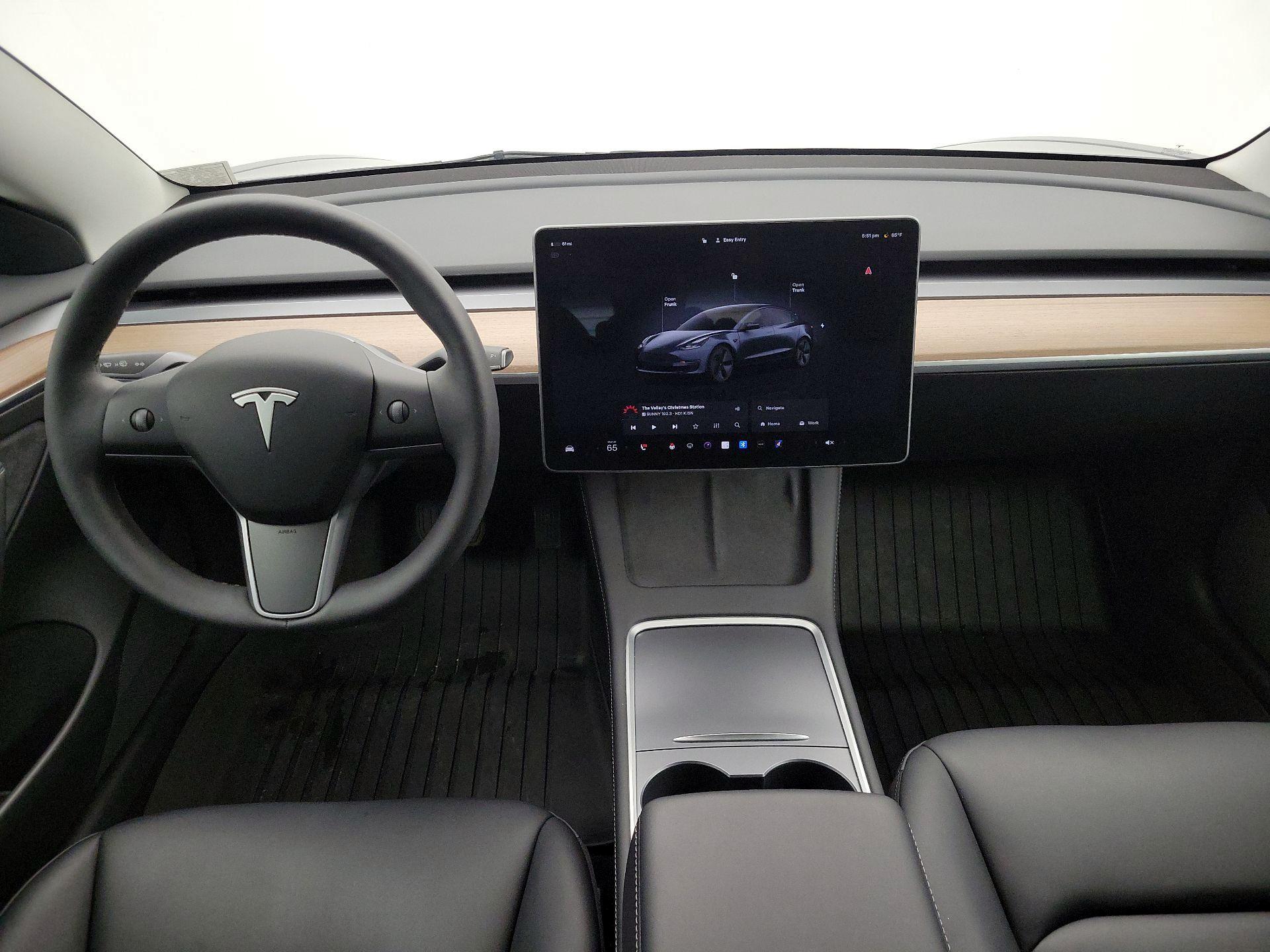 Thumbnail: 2023 Tesla Model 3 - 9