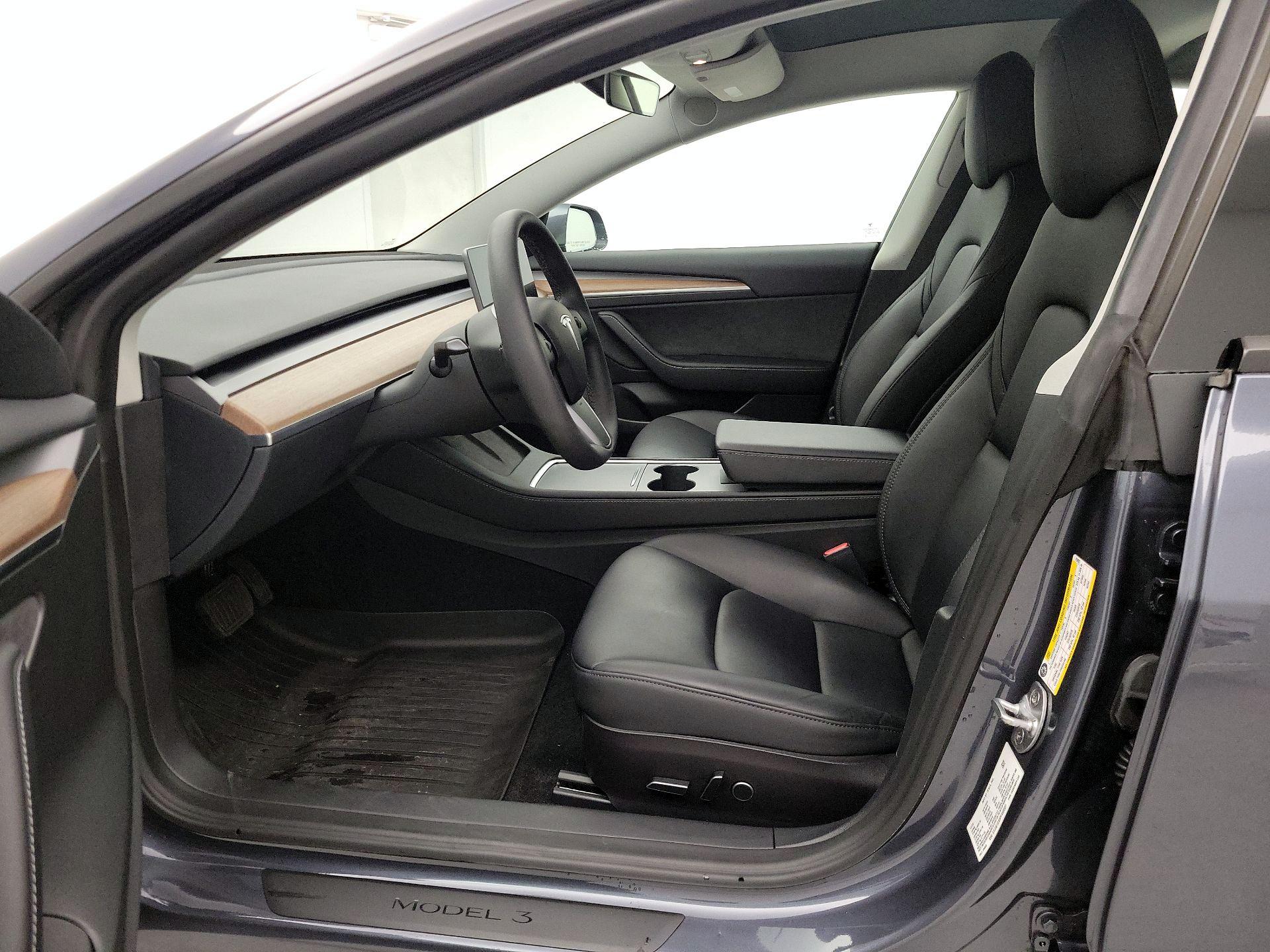 Thumbnail: 2023 Tesla Model 3 - 11
