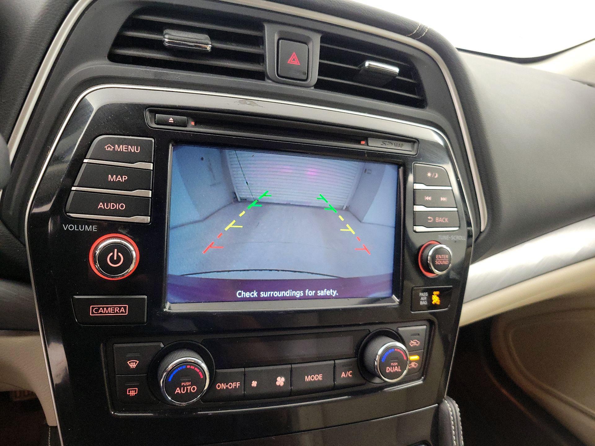 Thumbnail: 2016 Nissan Maxima - 15