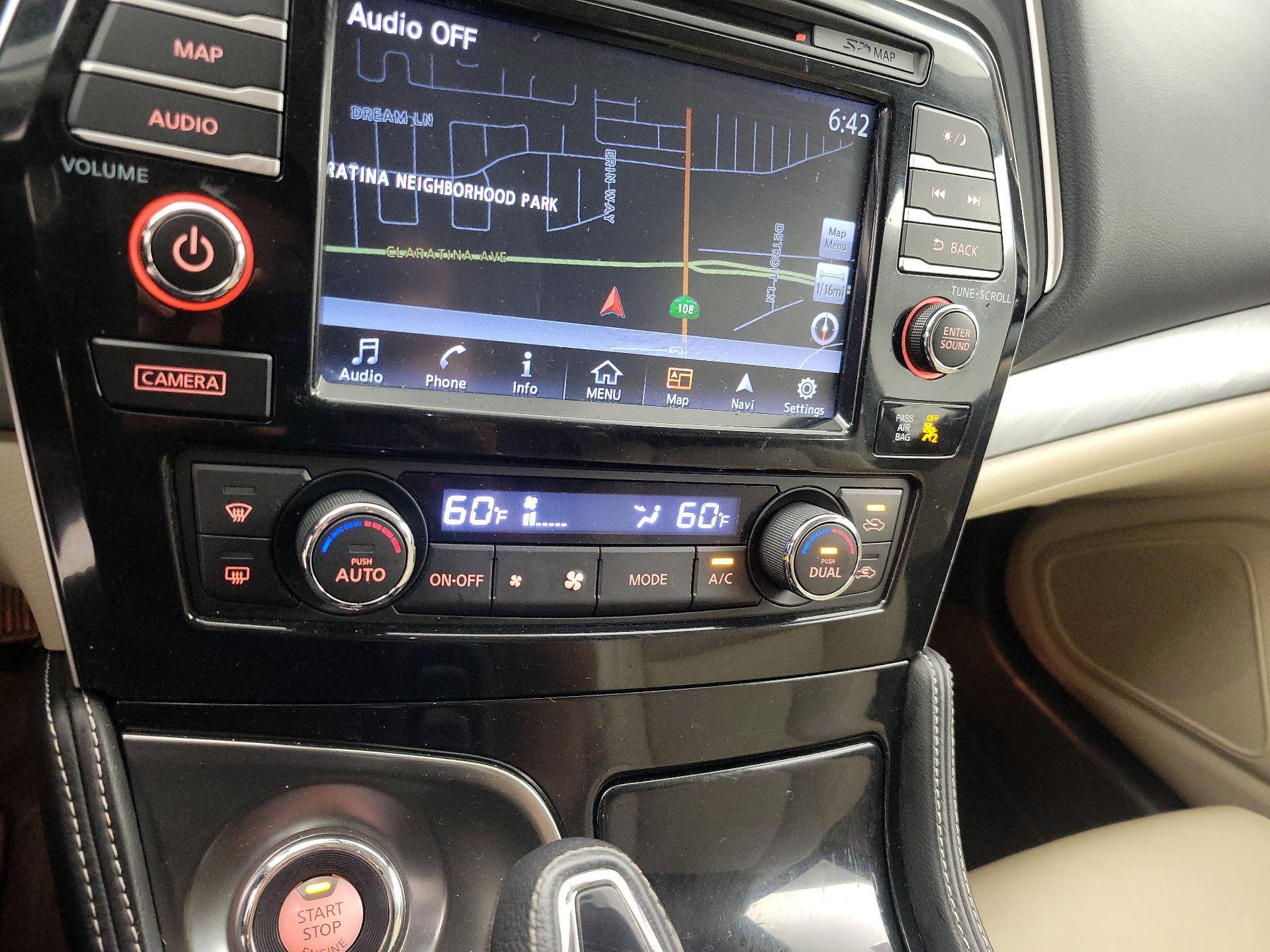 Thumbnail: 2016 Nissan Maxima - 17