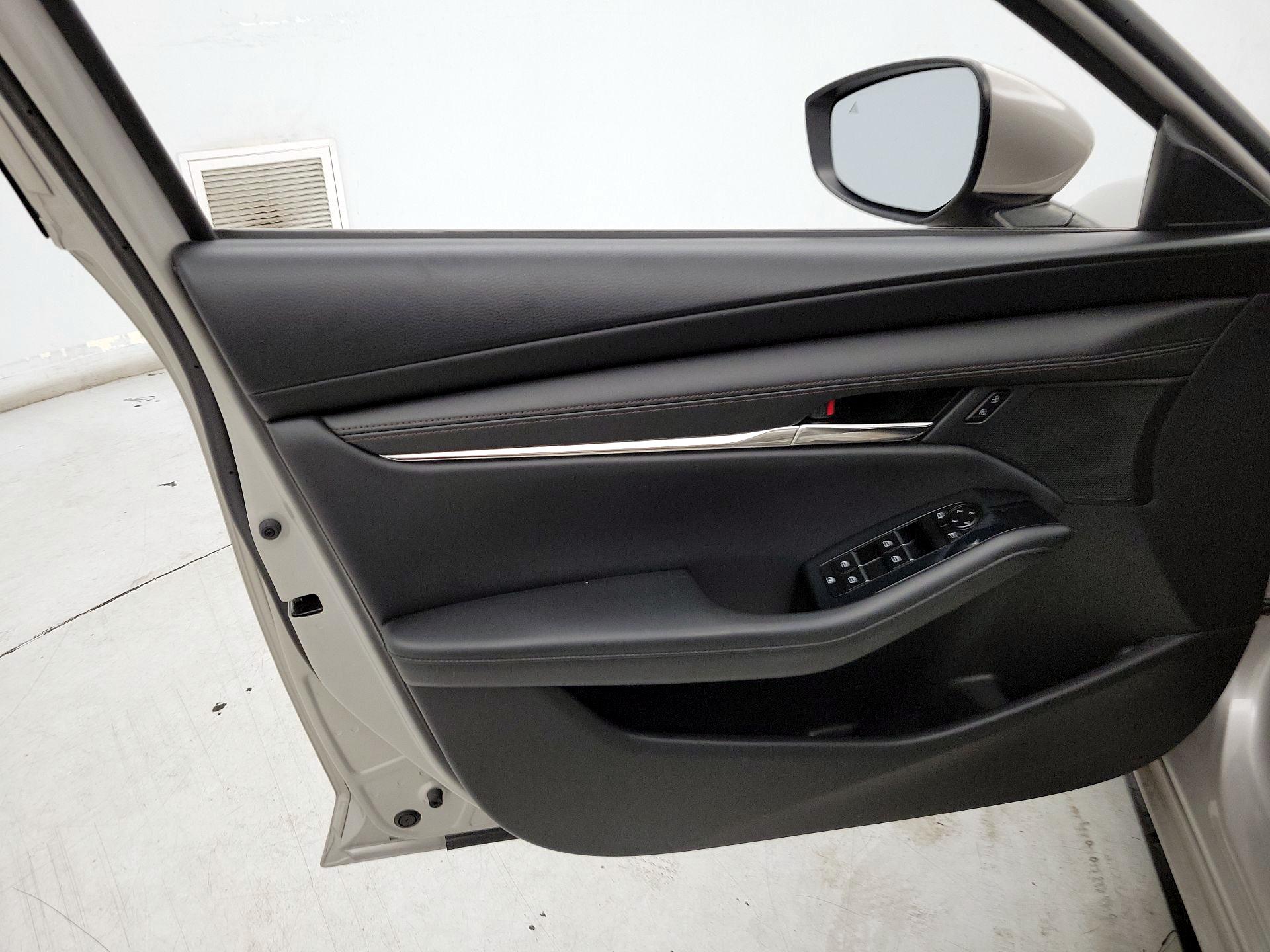 Thumbnail: 2022 Mazda Mazda3 - 12