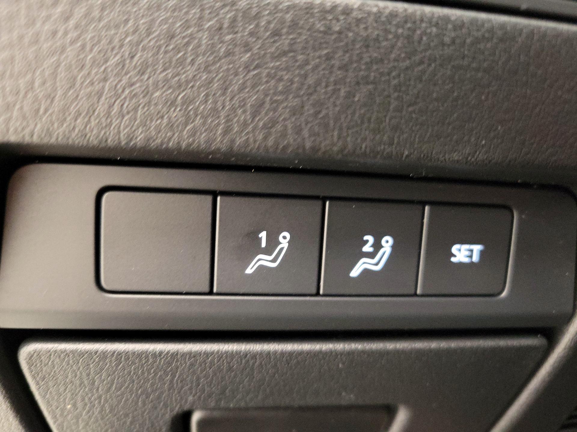 Thumbnail: 2022 Mazda Mazda3 - 13