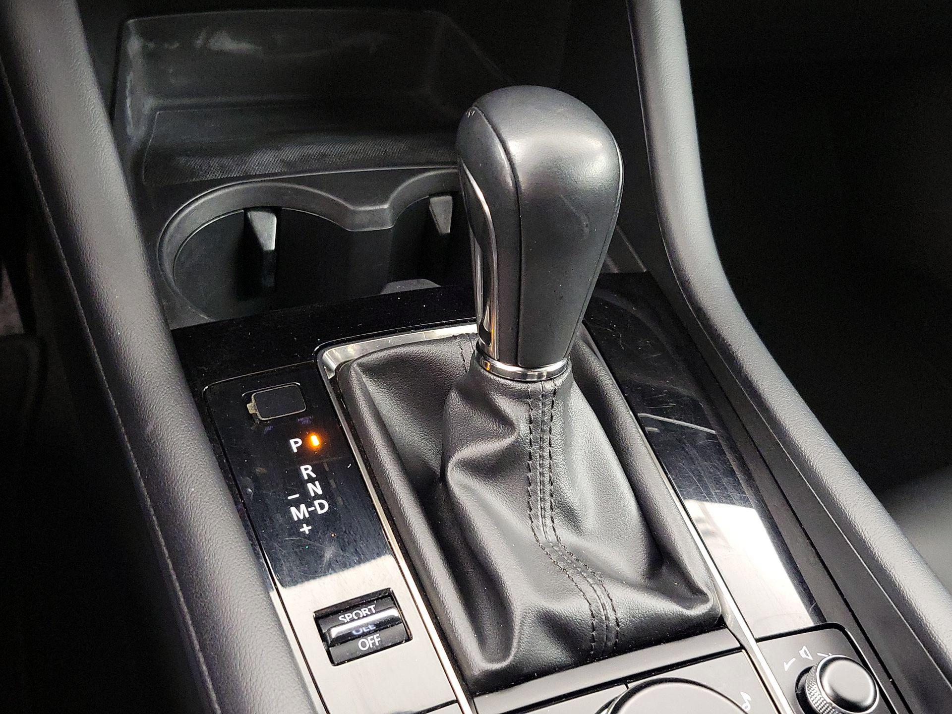 Thumbnail: 2022 Mazda Mazda3 - 17