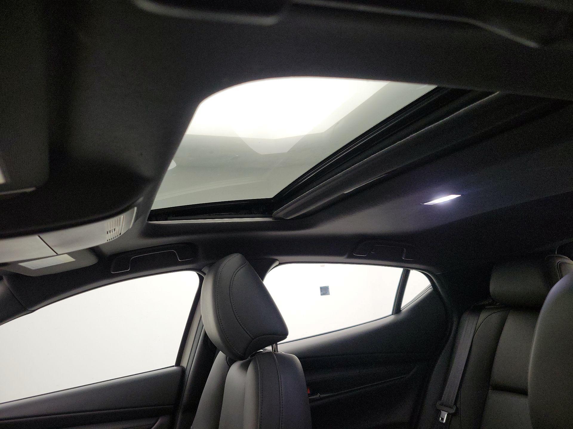 Thumbnail: 2022 Mazda Mazda3 - 19