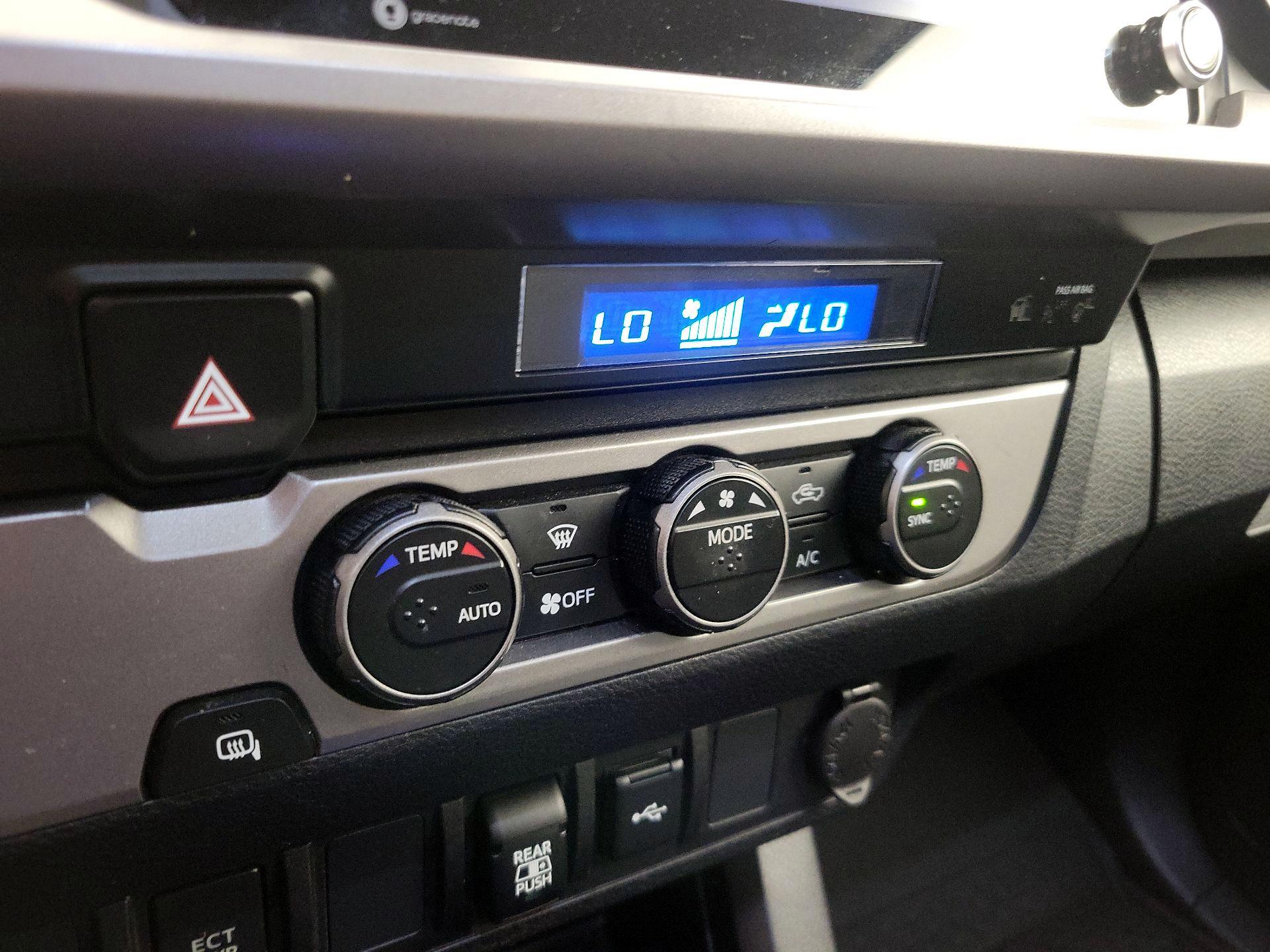 Thumbnail: 2021 Toyota Tacoma - 16