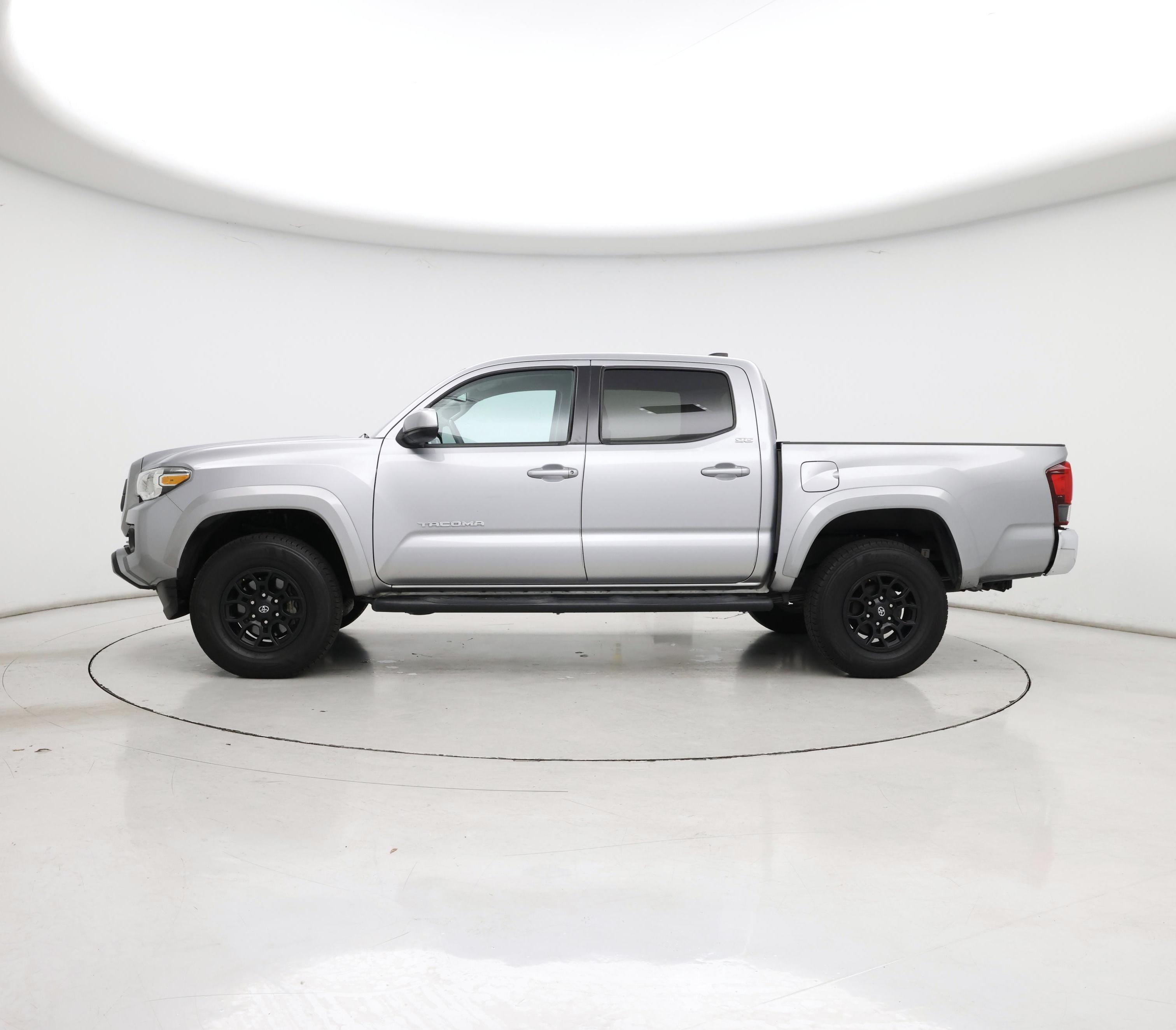 Thumbnail: 2021 Toyota Tacoma - 3