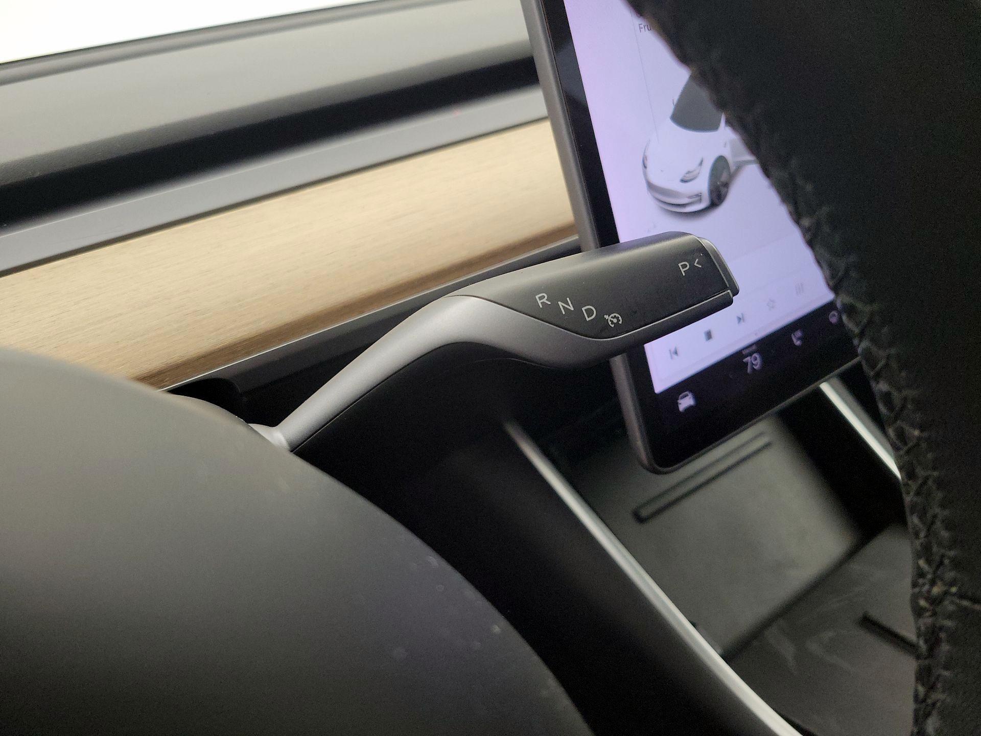 Thumbnail: 2020 Tesla Model 3 - 17