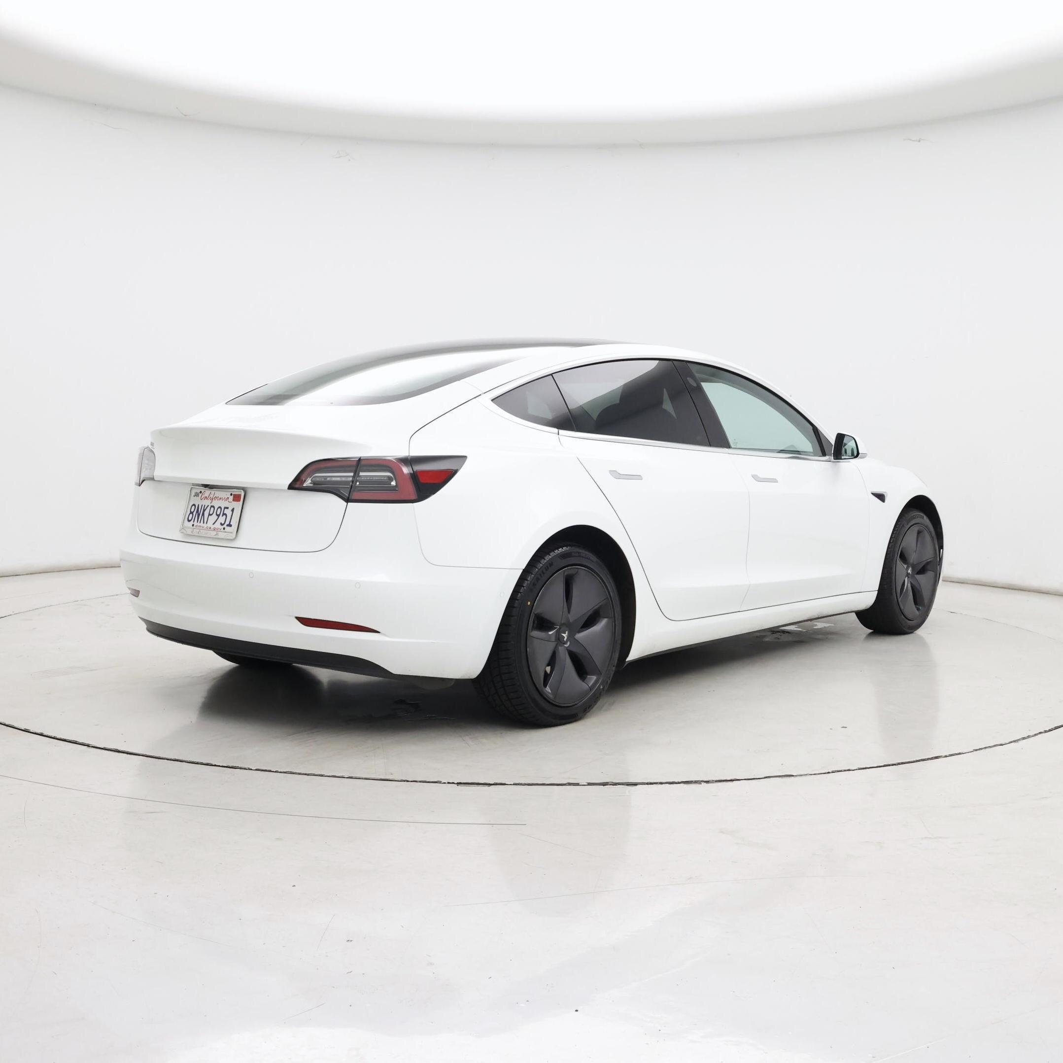 Thumbnail: 2020 Tesla Model 3 - 8