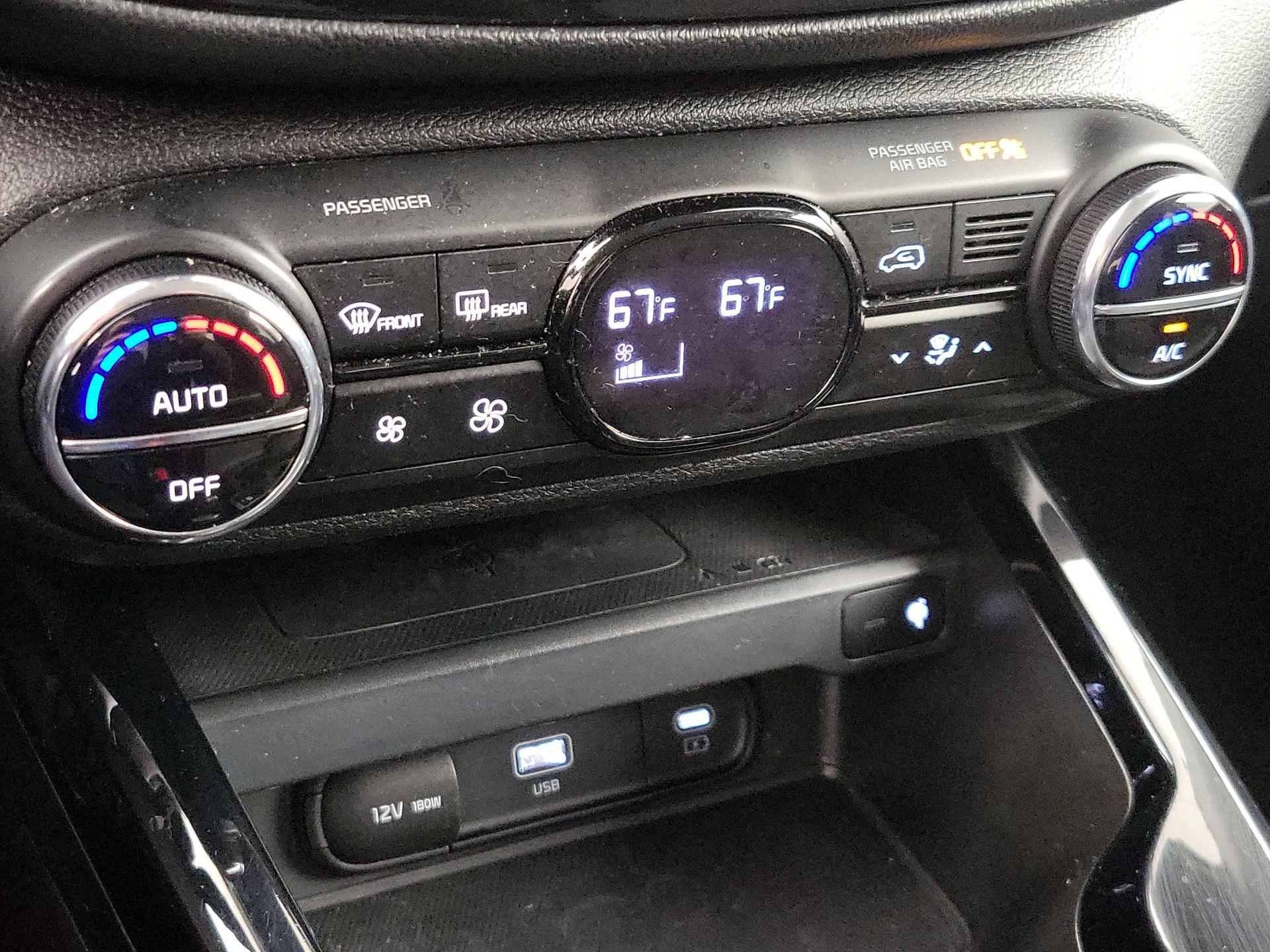 Thumbnail: 2023 Kia Soul - 17