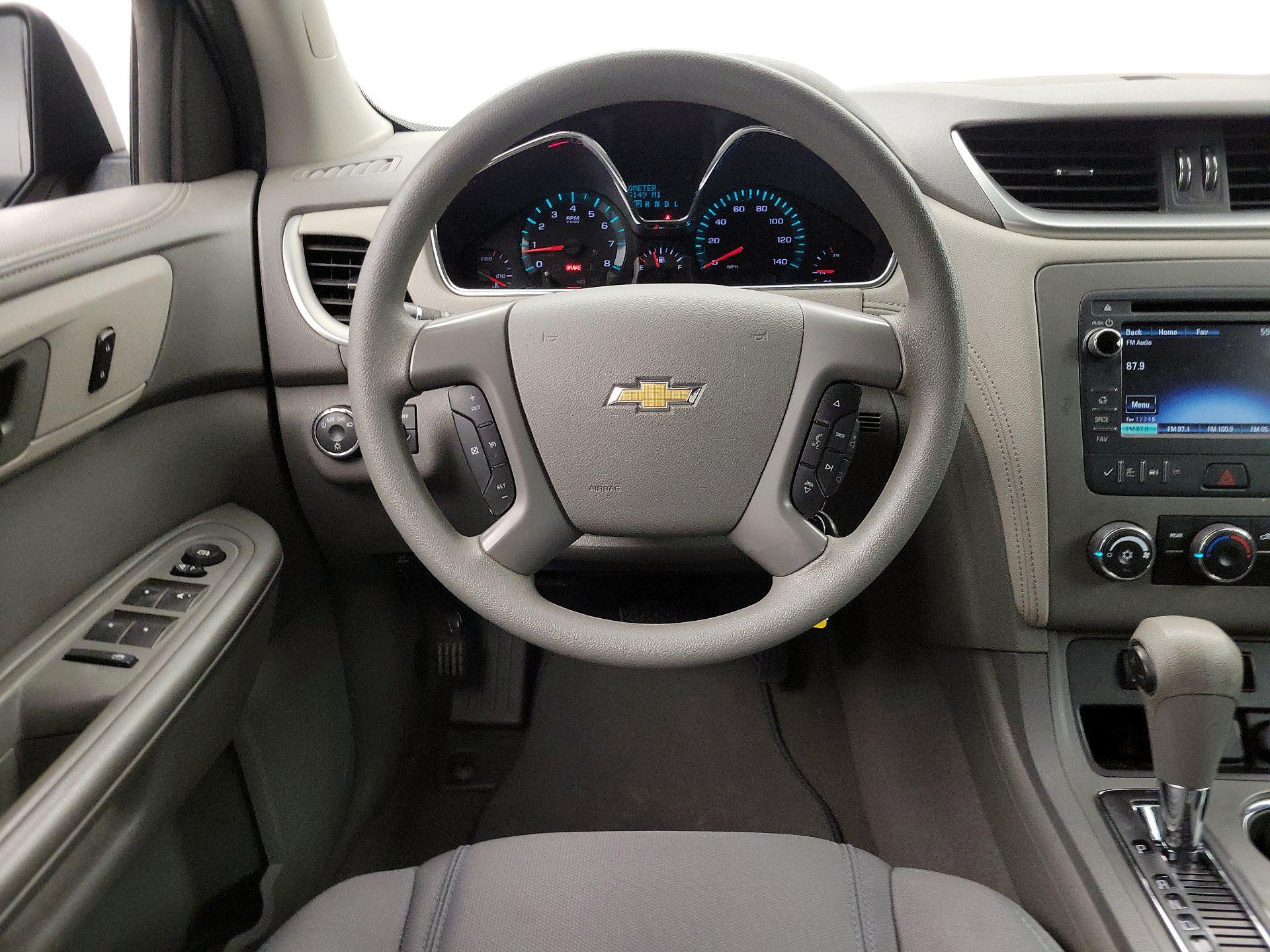 Thumbnail: 2015 Chevrolet Traverse - 10