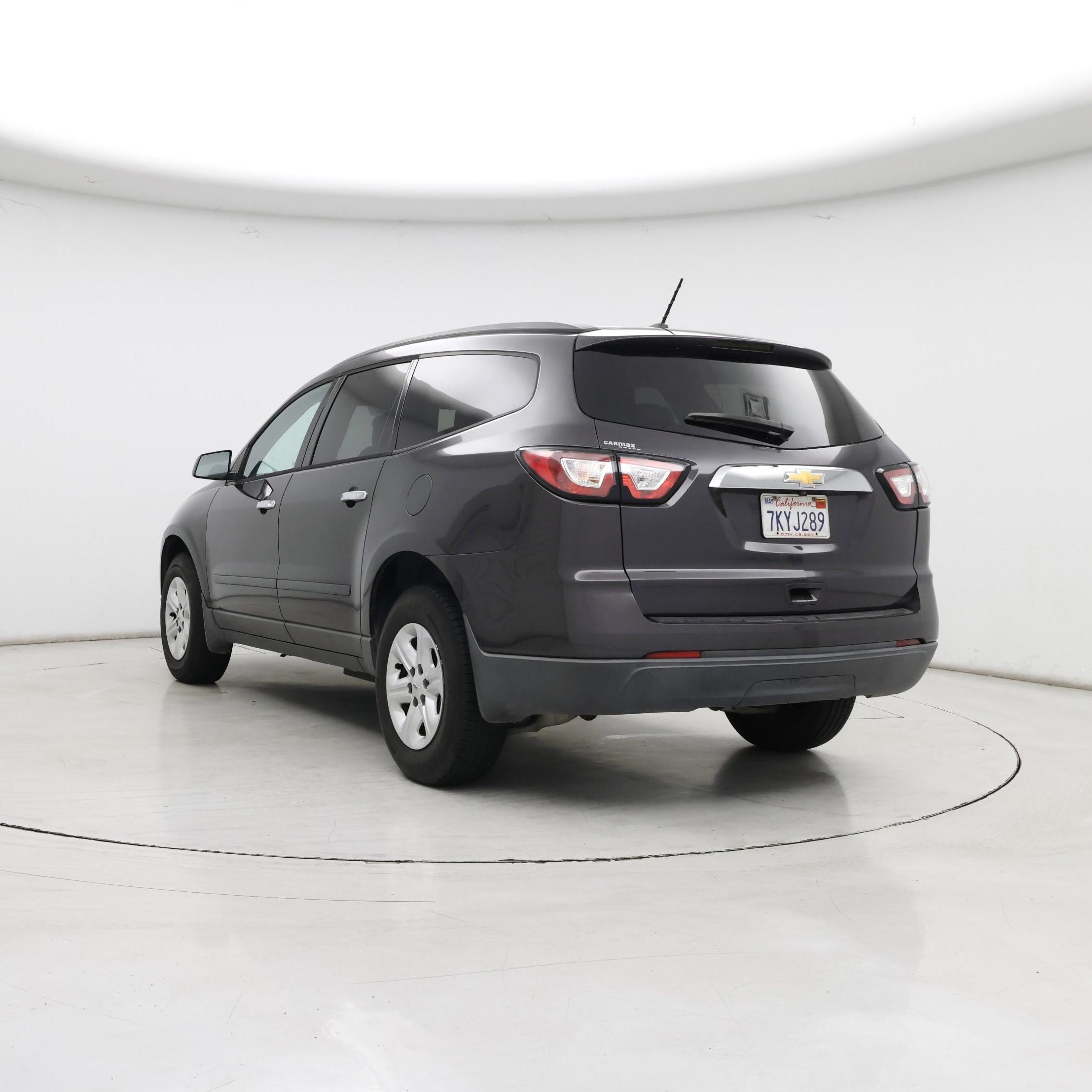 Thumbnail: 2015 Chevrolet Traverse - 2