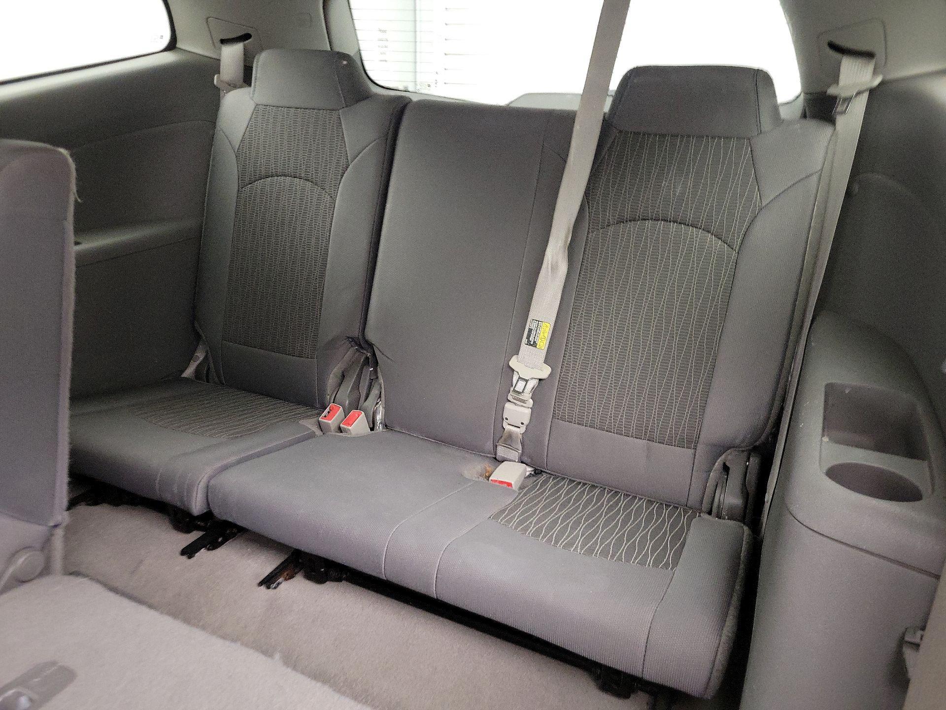 Thumbnail: 2015 Chevrolet Traverse - 20