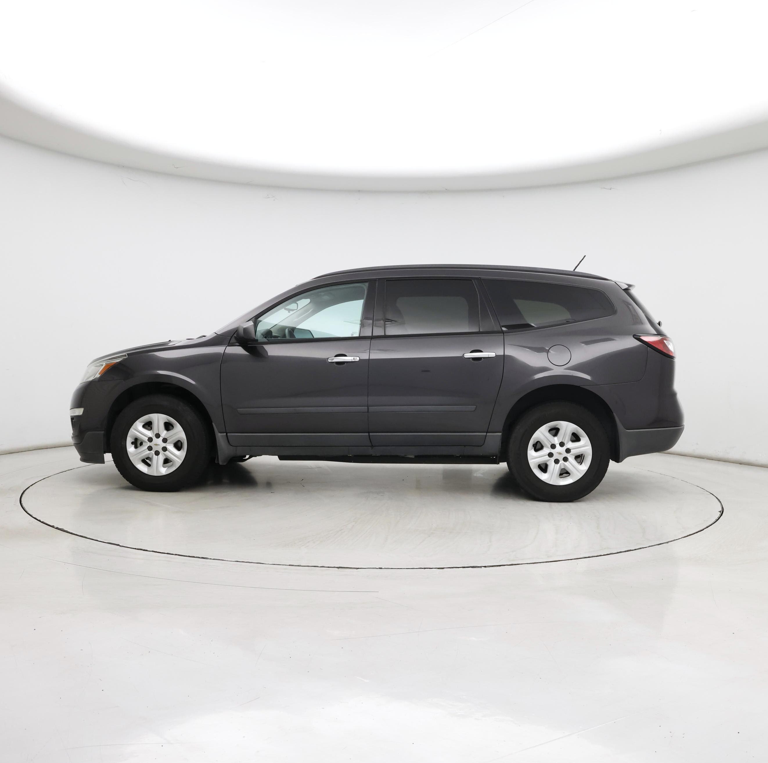 Thumbnail: 2015 Chevrolet Traverse - 3